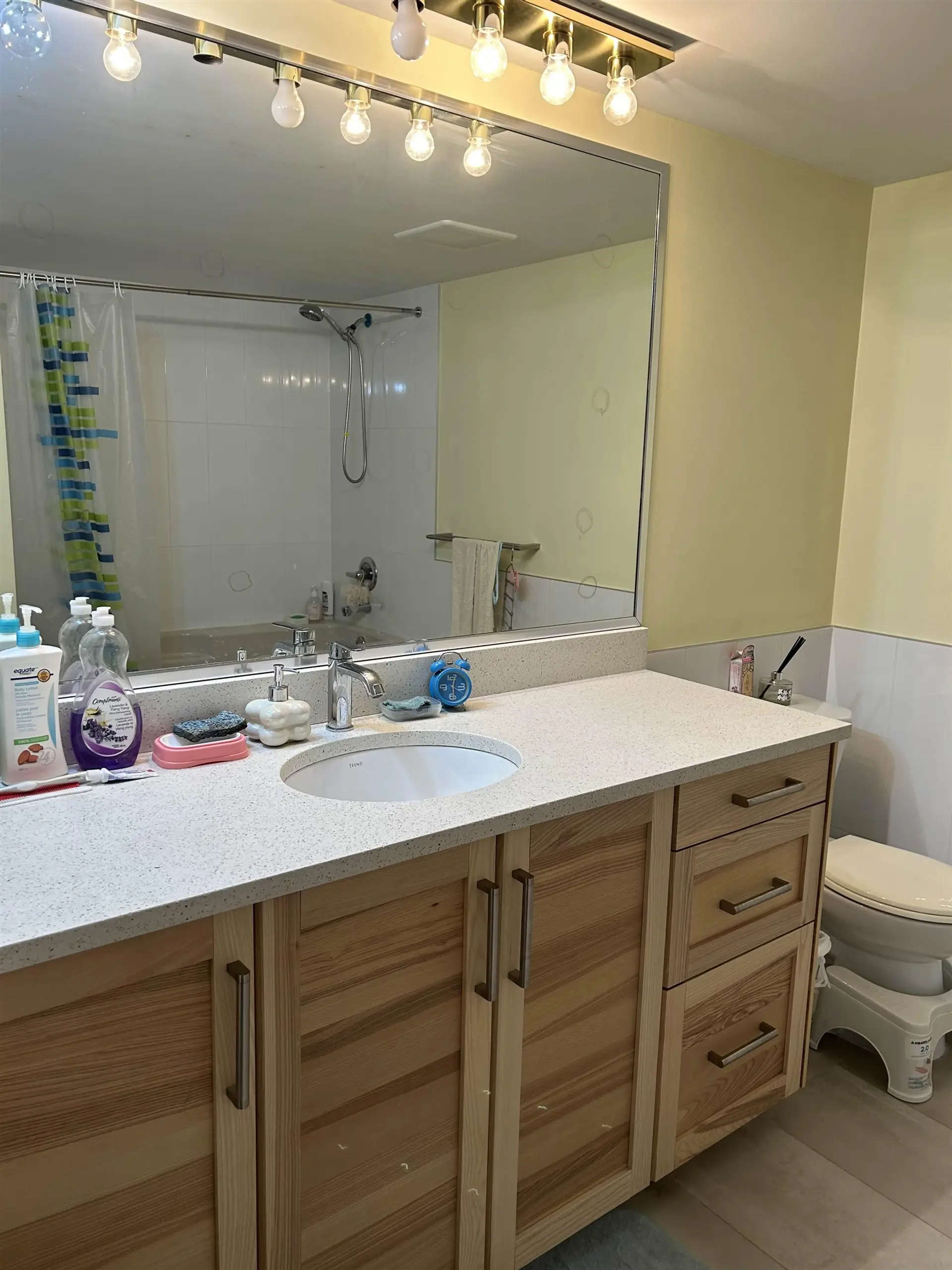 Property at #1609 6631 MINORU BOULEVARD, Richmond, BC