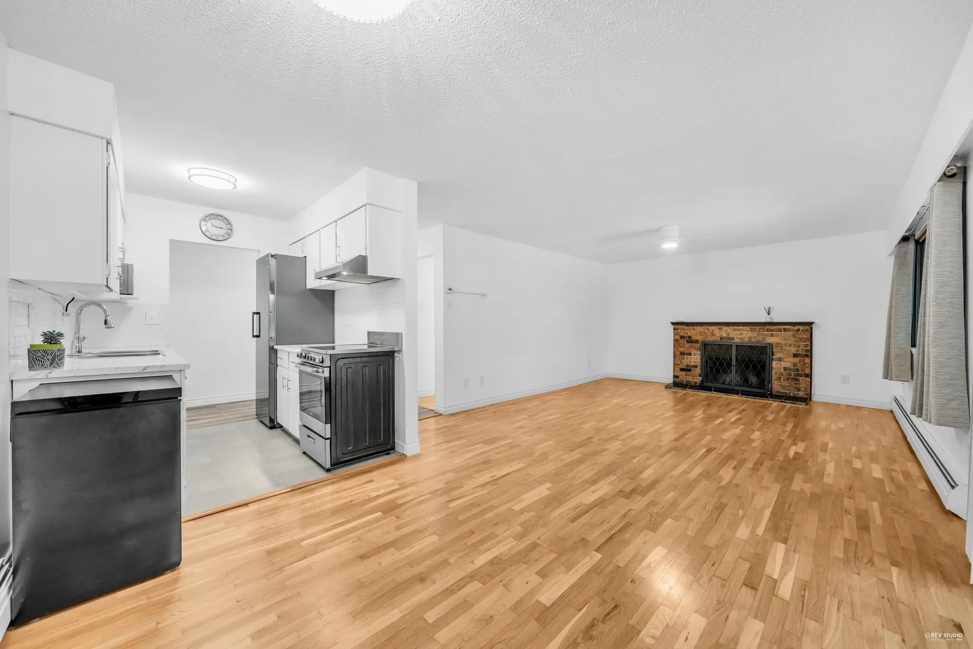 #704 555 W 28th Street - Image 12