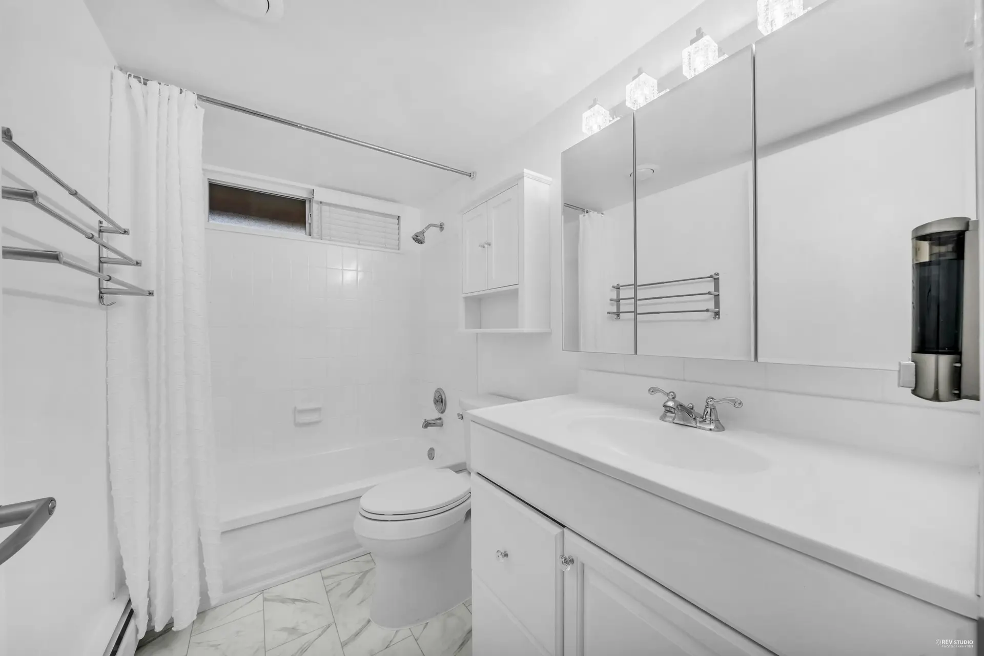 #704 555 W 28th Street - Image 9