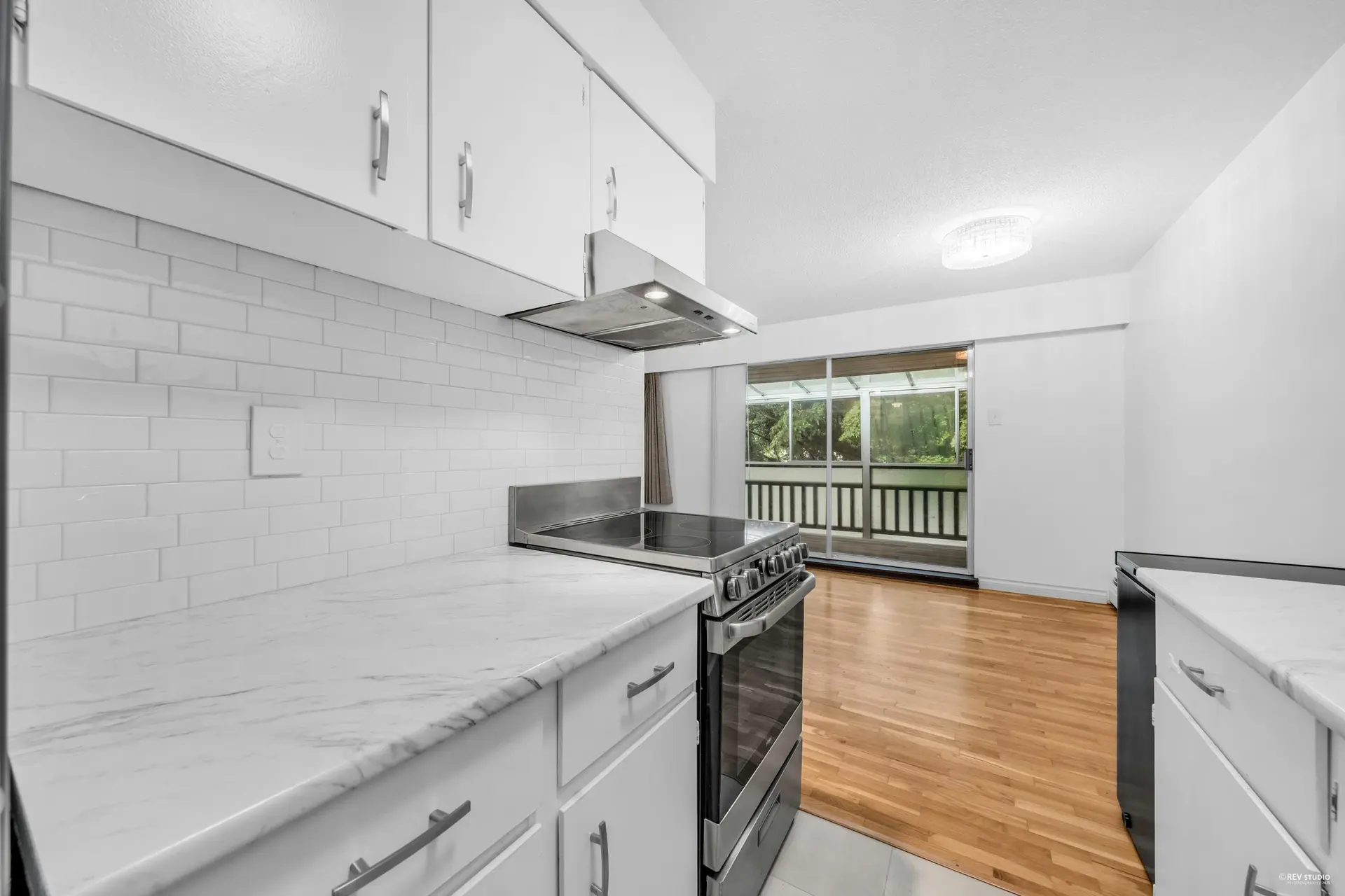 #704 555 W 28th Street - Image 14
