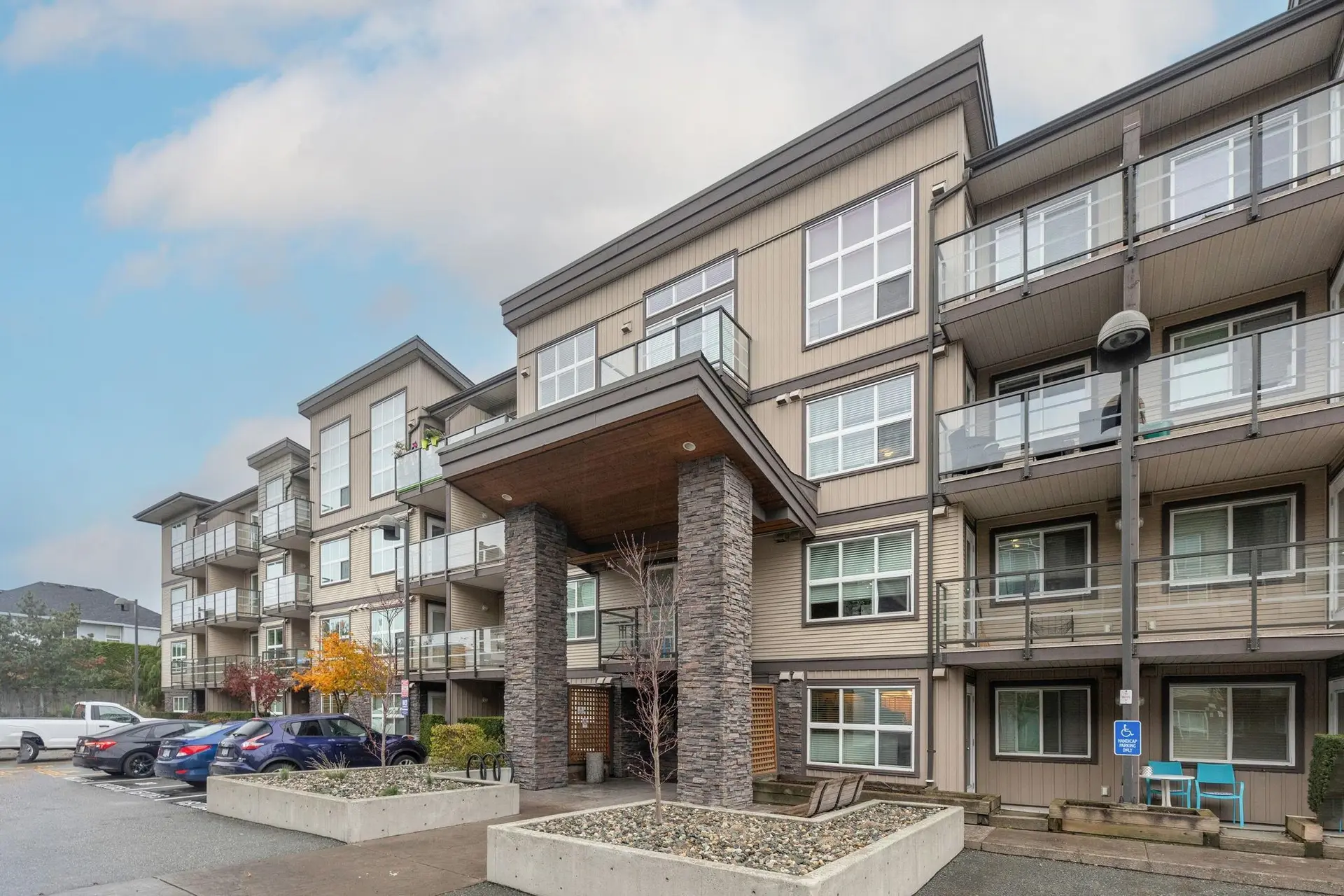 #111 30525 Cardinal Avenue - Image 20