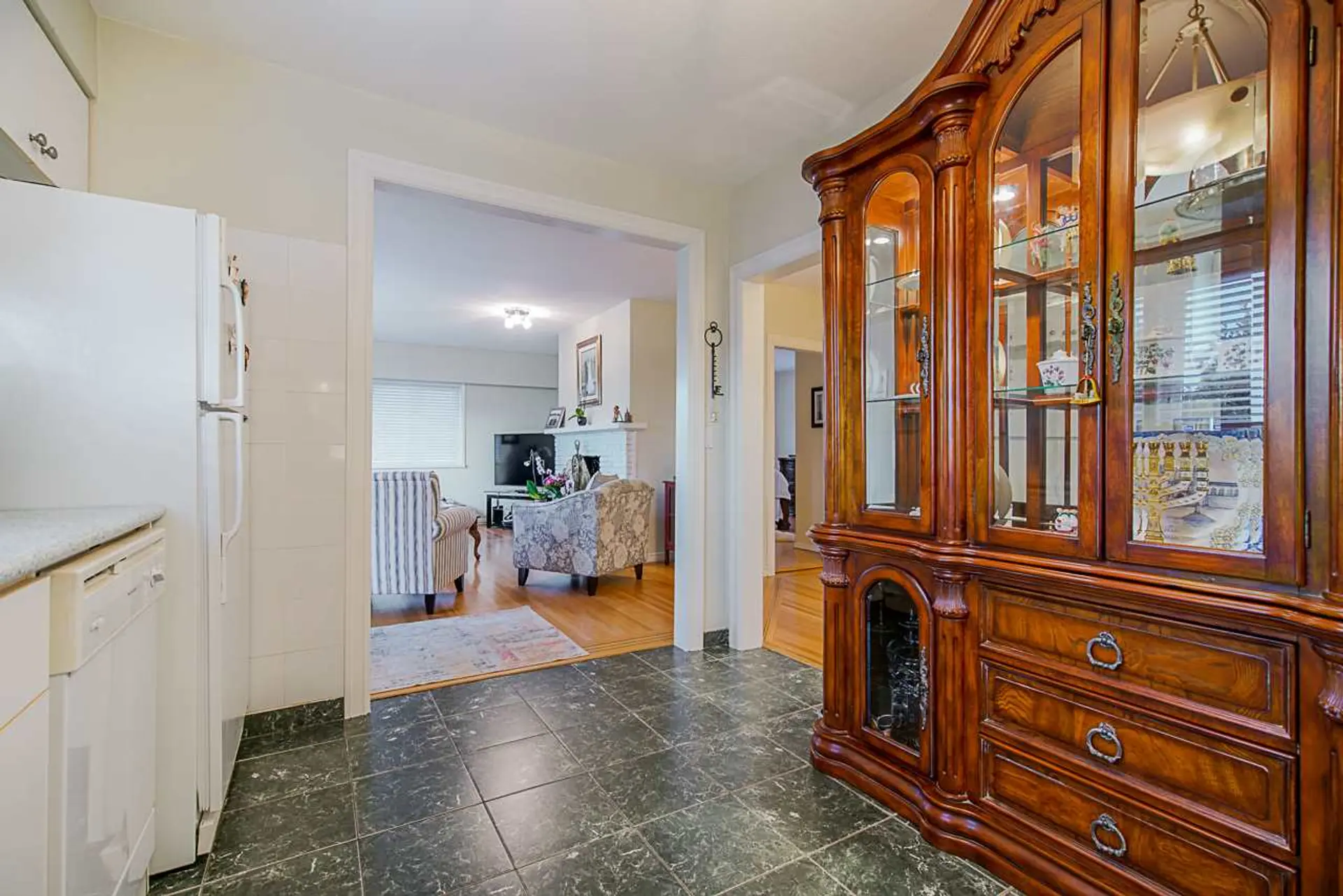 7774 Berkley Street - Image 12