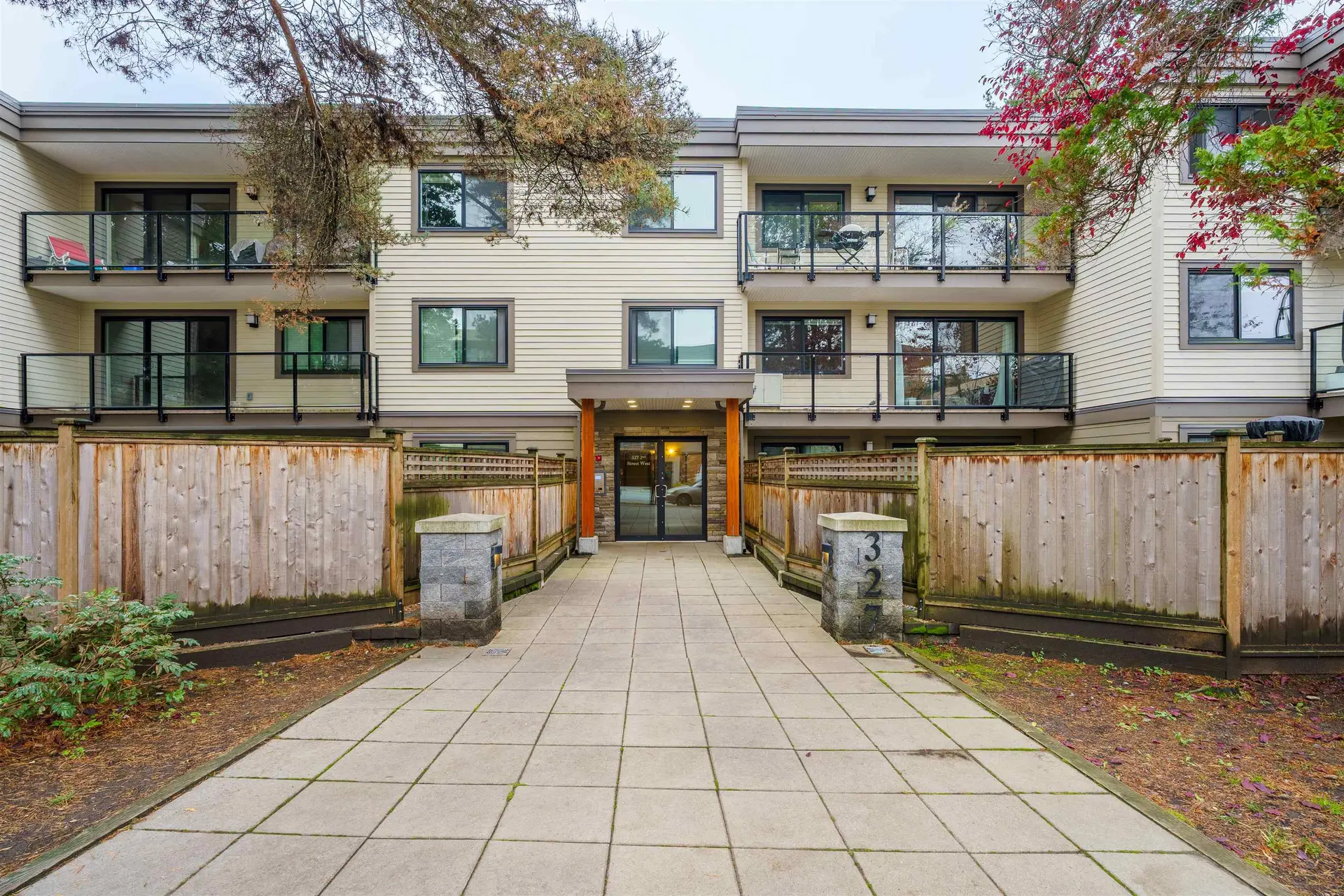 #304 327 W 2nd Street - Image 18