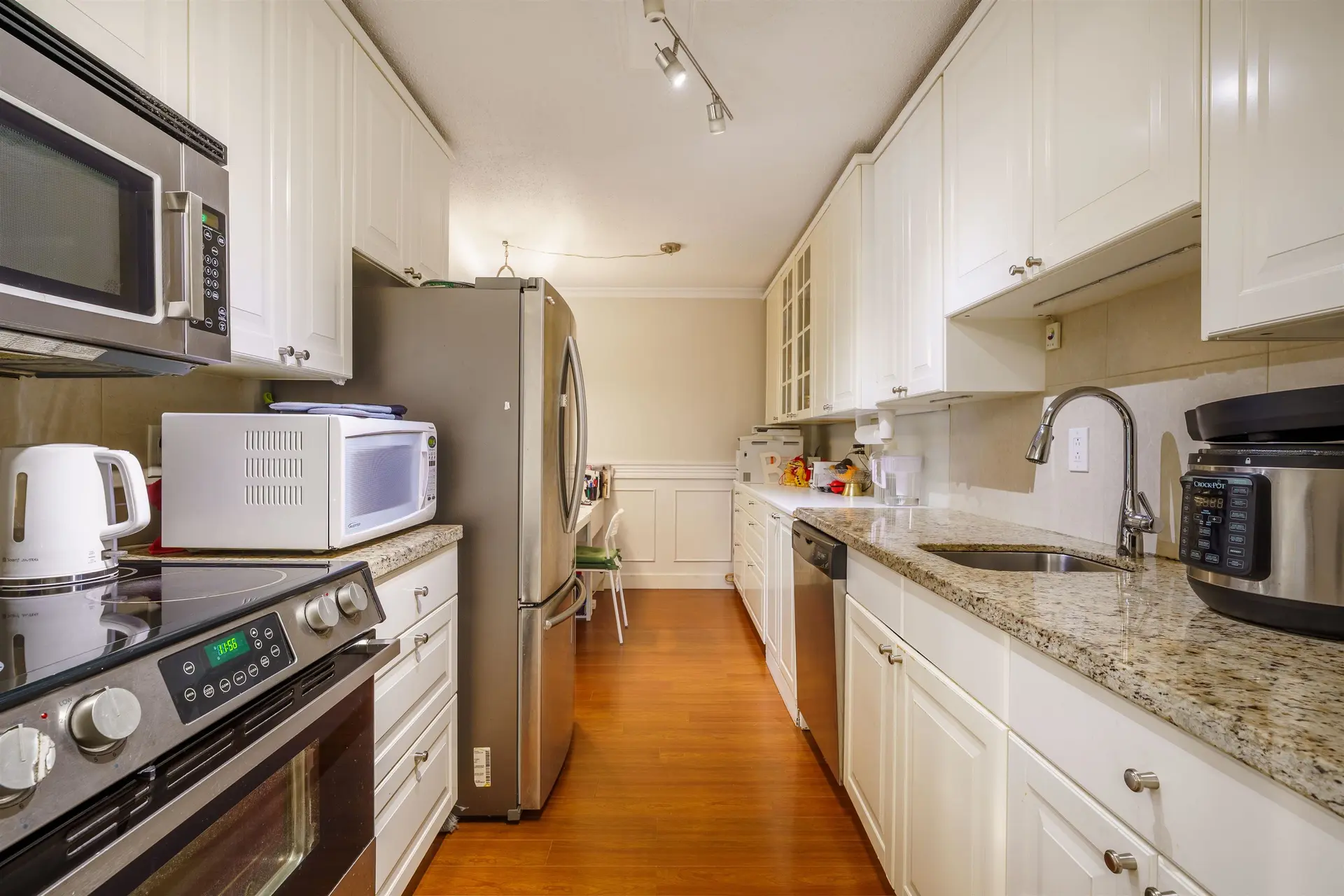 #304 327 W 2nd Street - Image 4