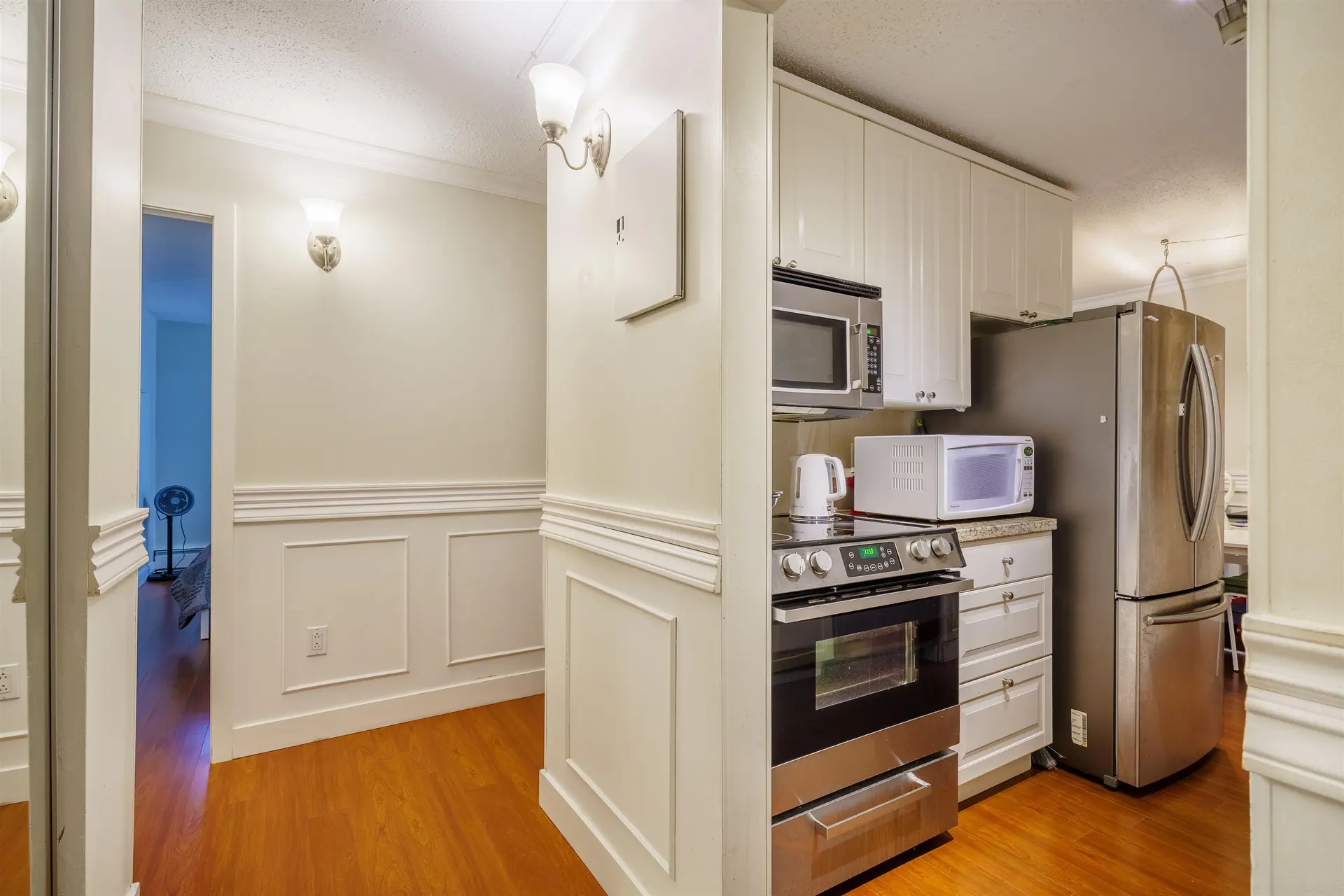 #304 327 W 2nd Street - Image 8