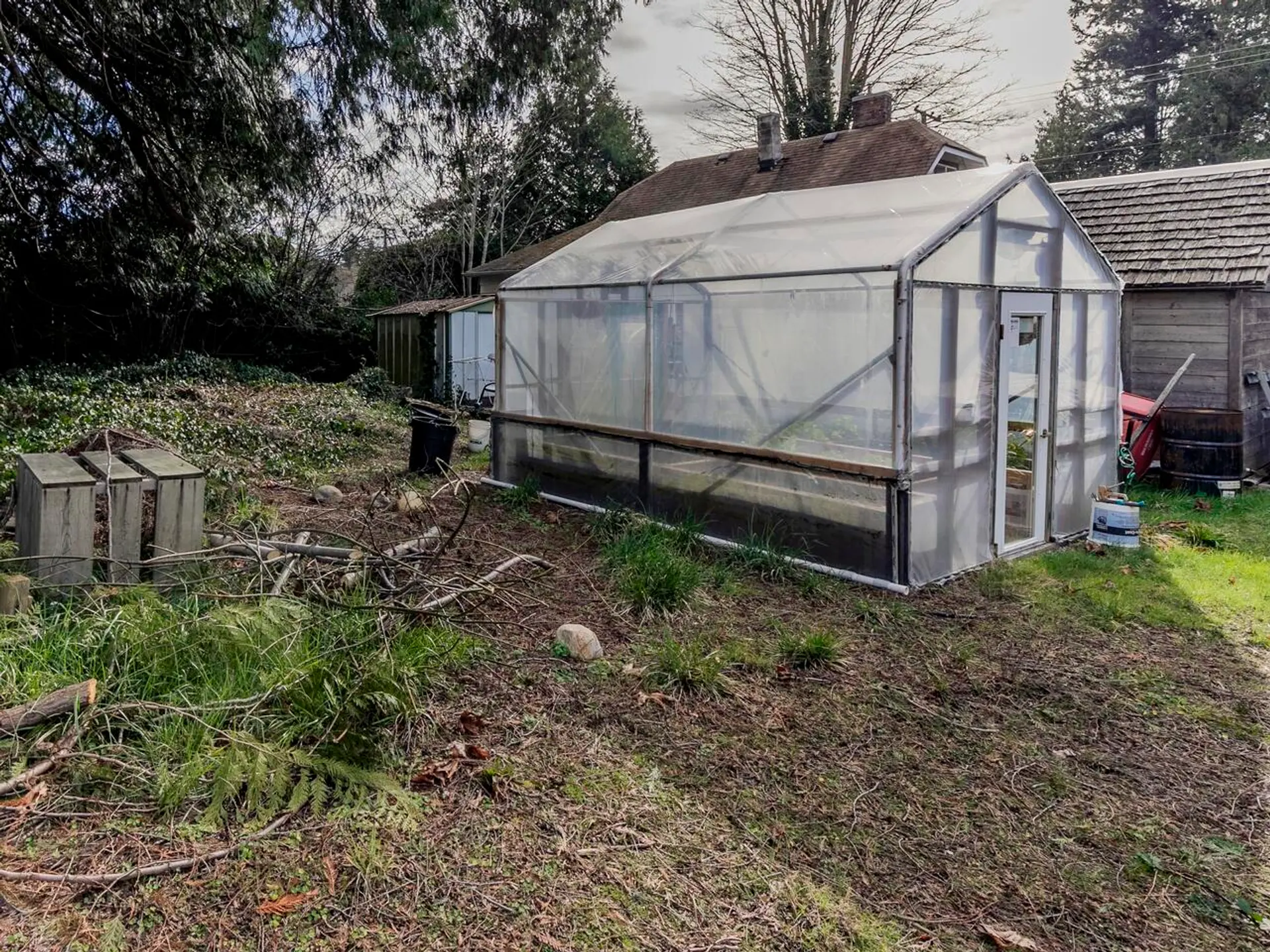 Property at 4404 SUNSHINE COAST HIGHWAY, Sechelt, BC