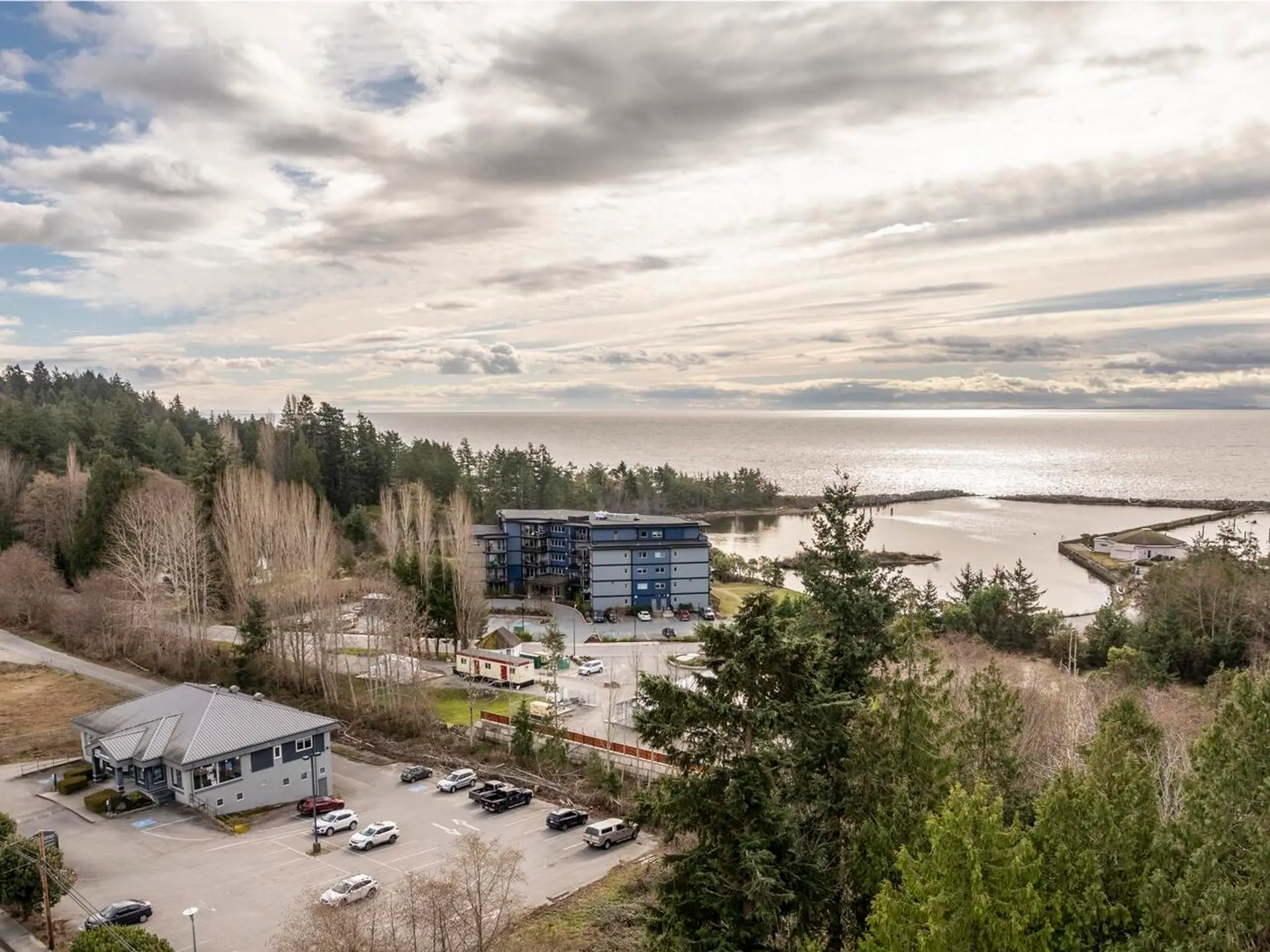 Property at 4404 SUNSHINE COAST HIGHWAY, Sechelt, BC