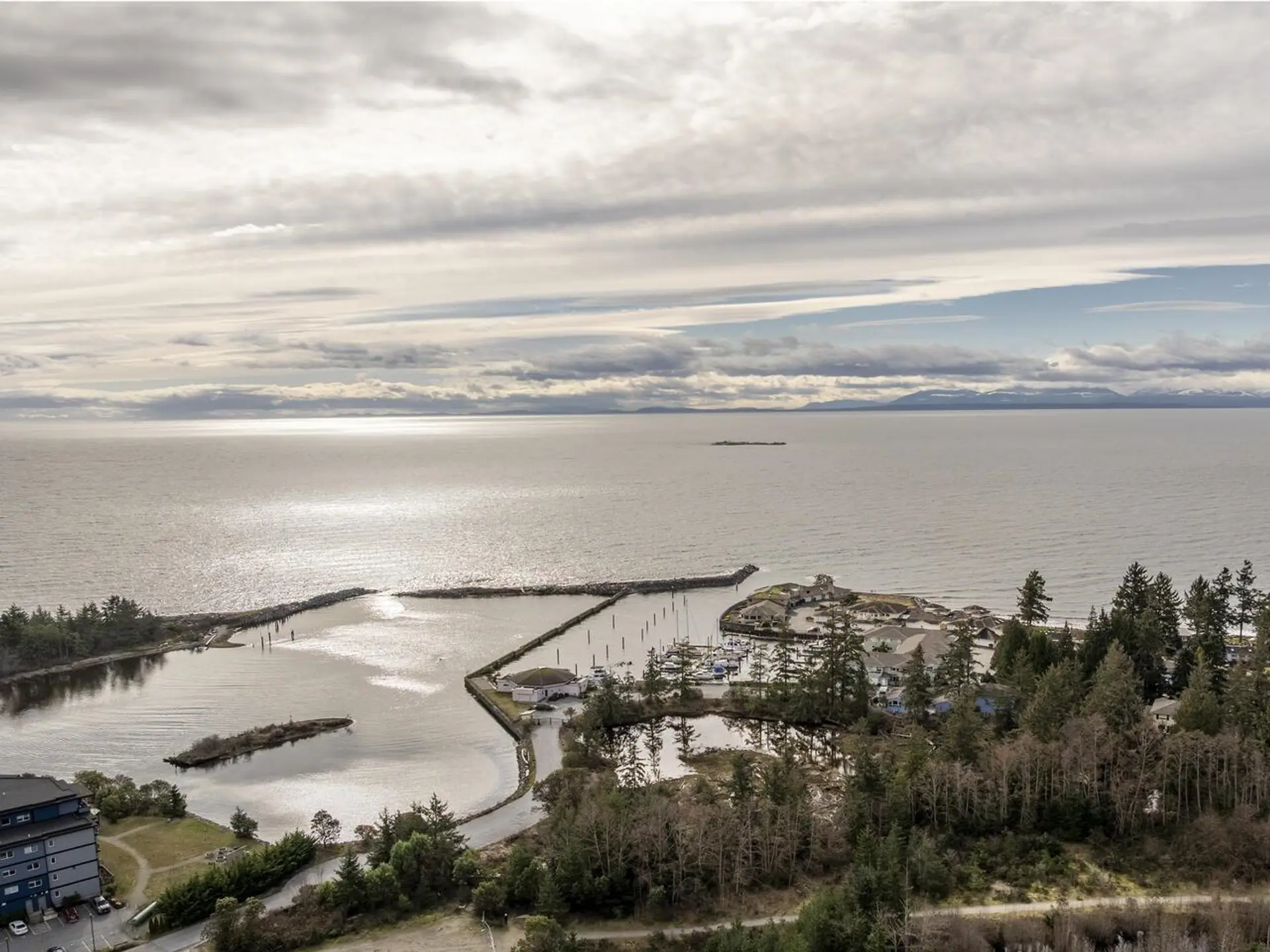 Property at 4404 SUNSHINE COAST HIGHWAY, Sechelt, BC