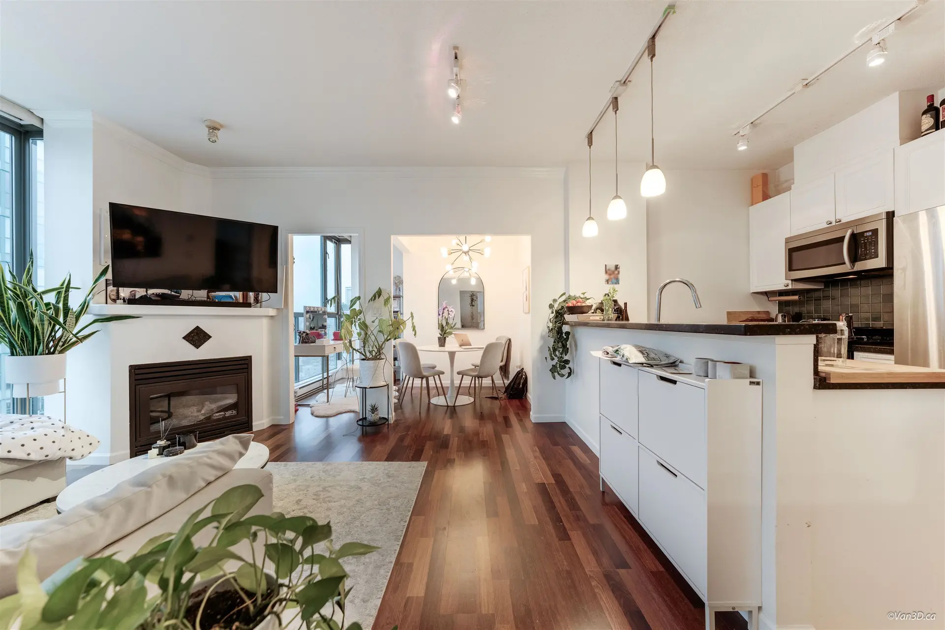 #2104 928 Richards Street - Image 3