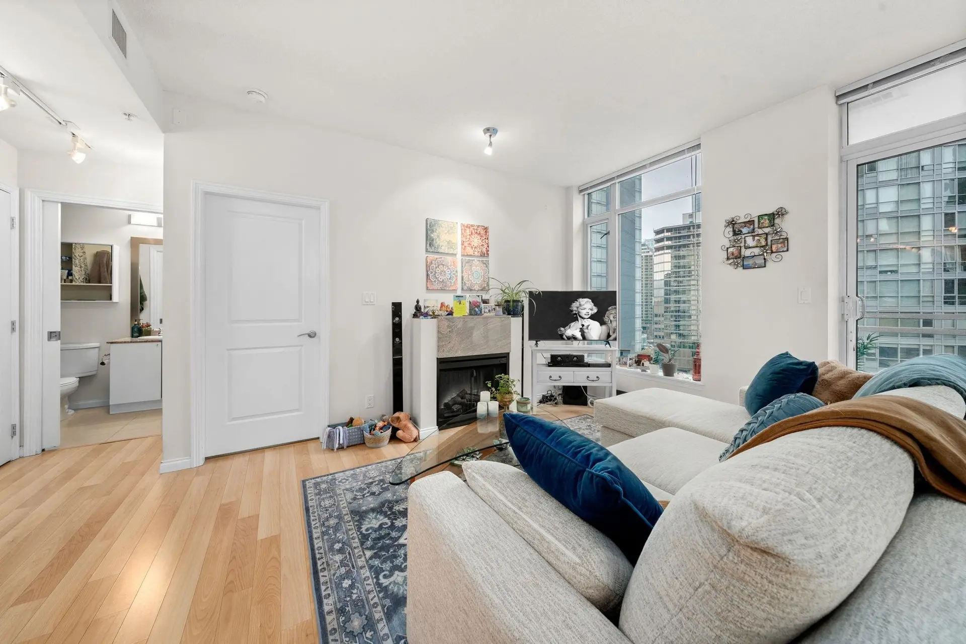 #1101 1211 Melville Street - Image 6