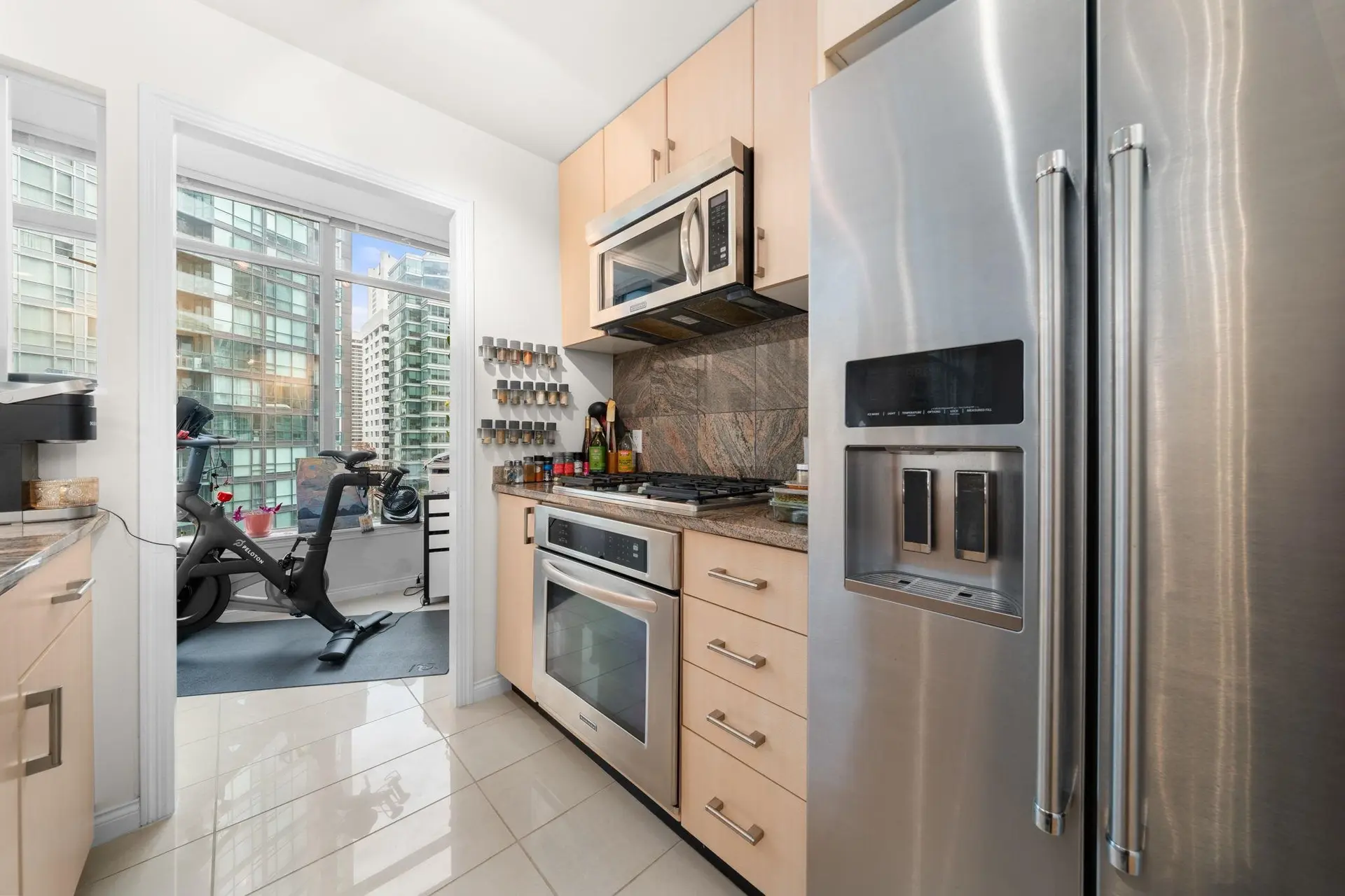#1101 1211 Melville Street - Image 9