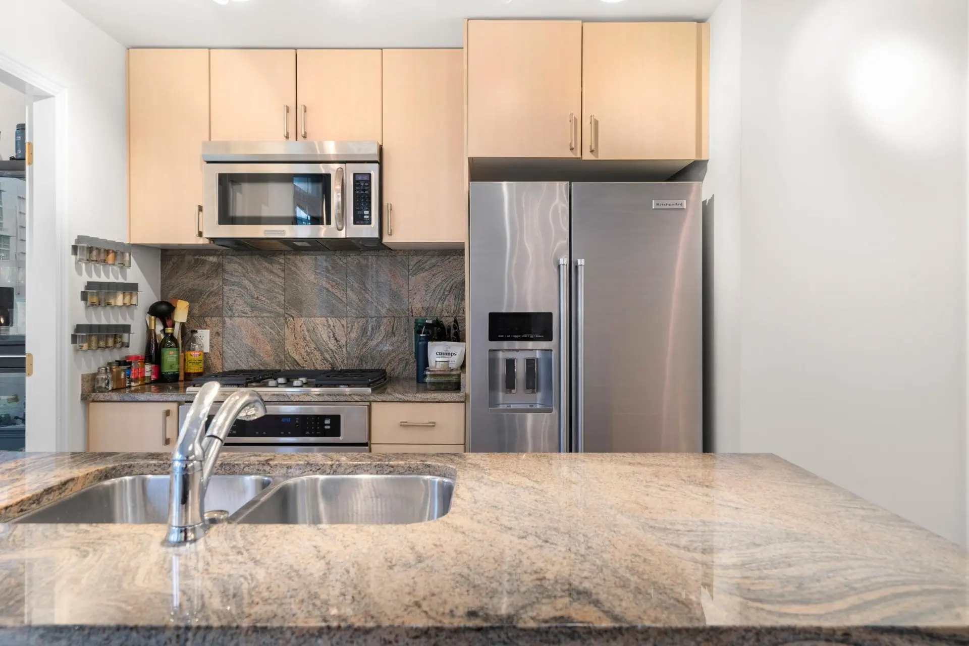 #1101 1211 Melville Street - Image 8