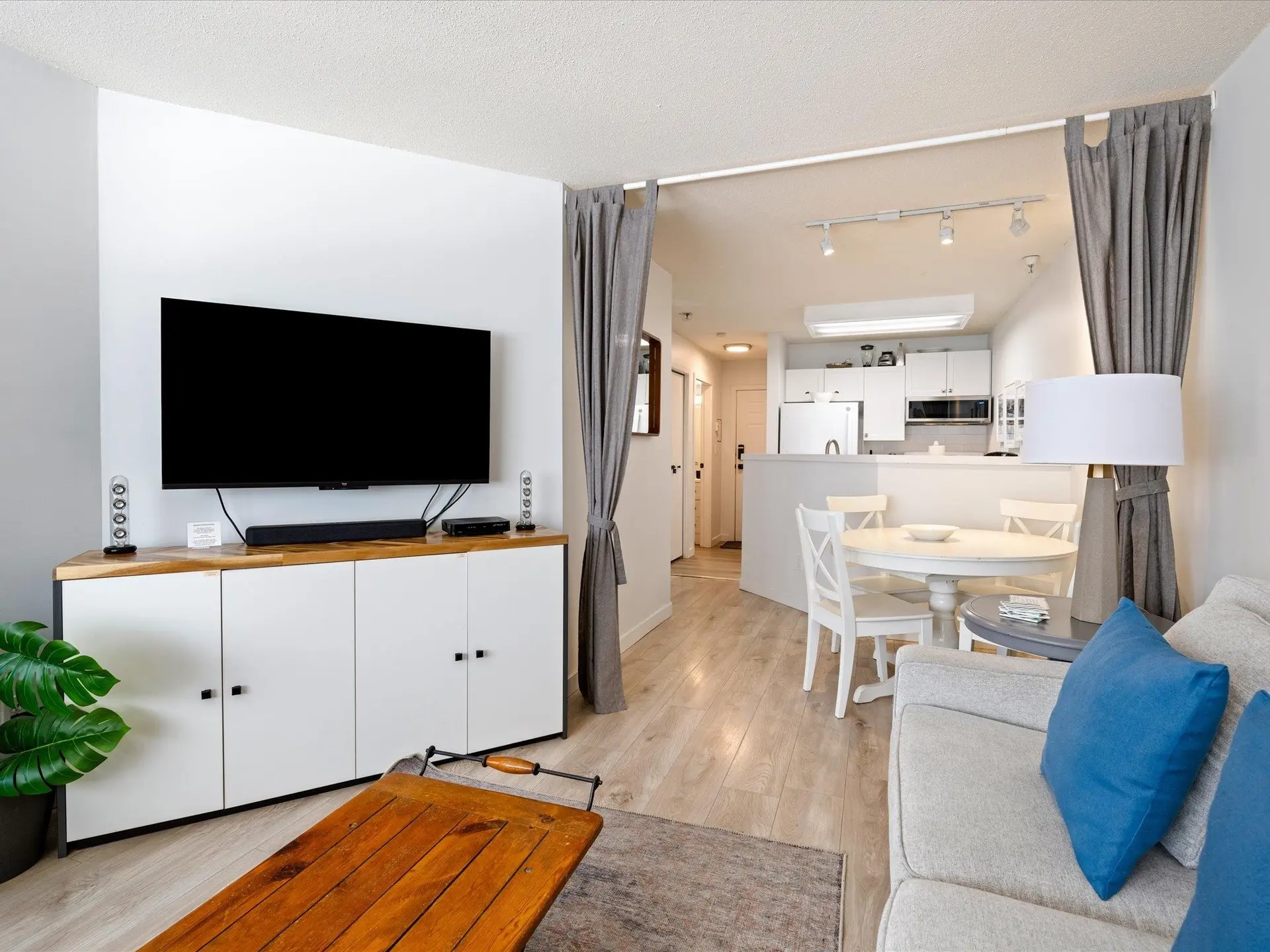 #253 4340 Lorimer Road - Image 6