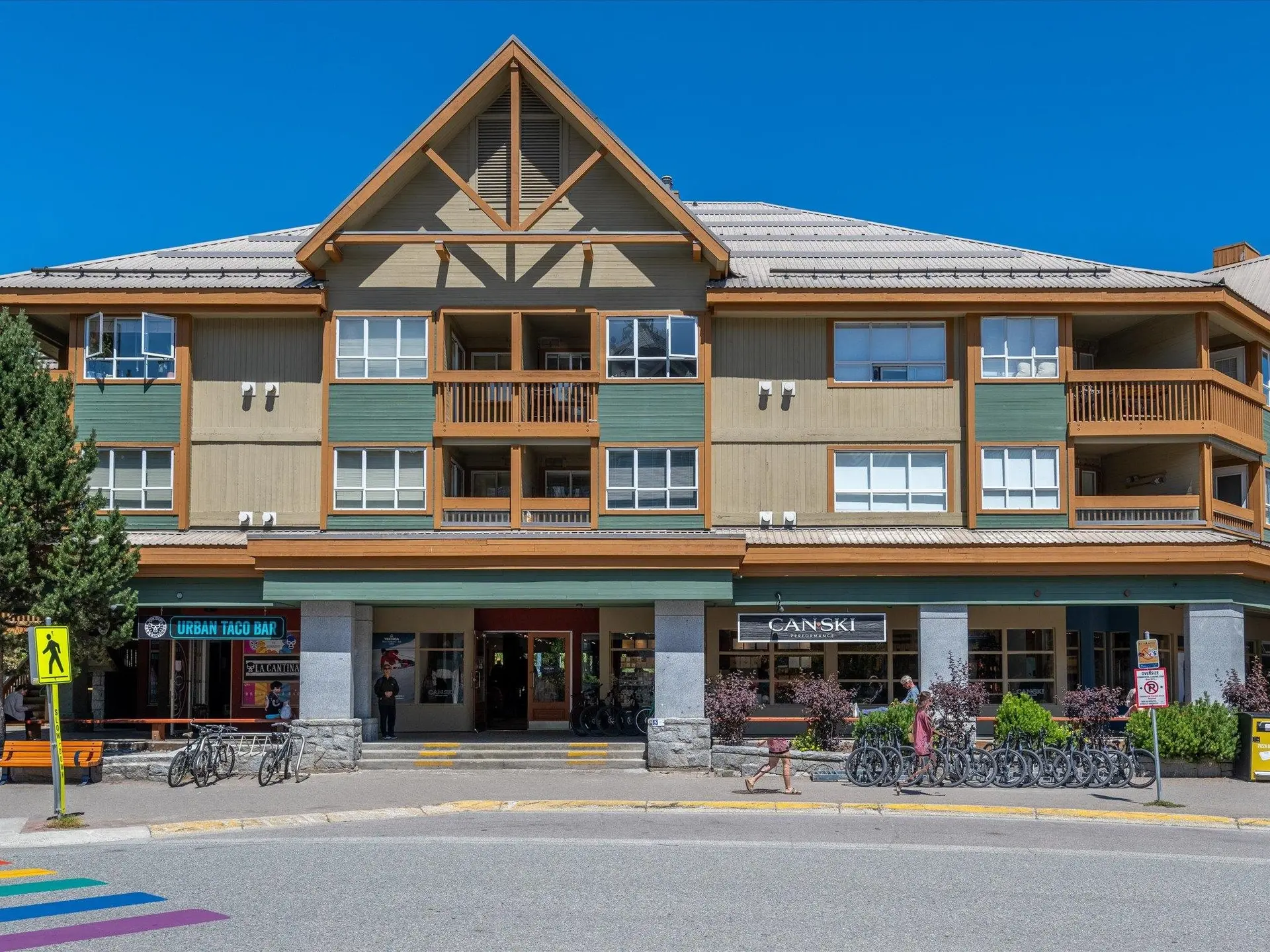 #253 4340 Lorimer Road - Image 17