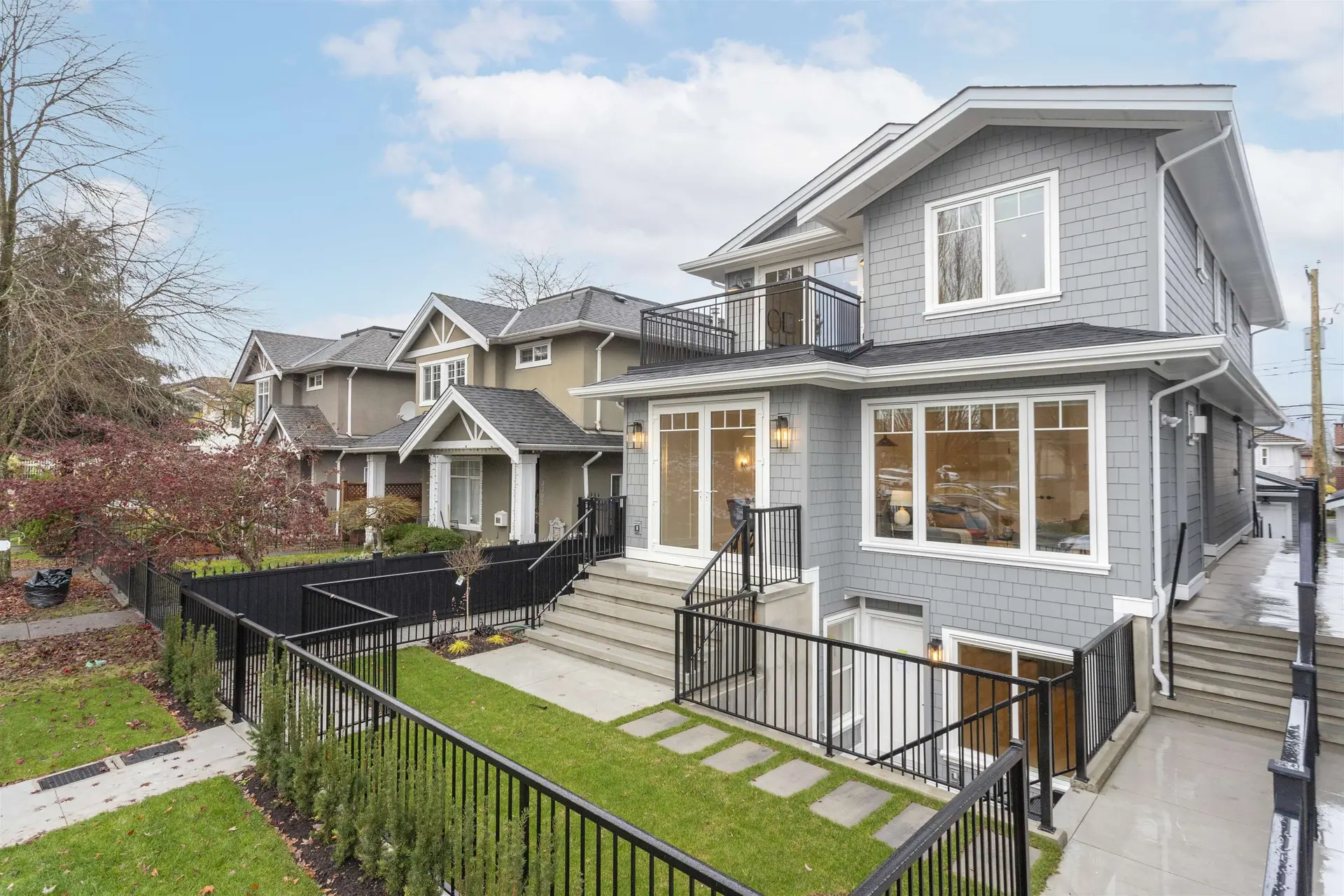 #1 4313 Albert Street