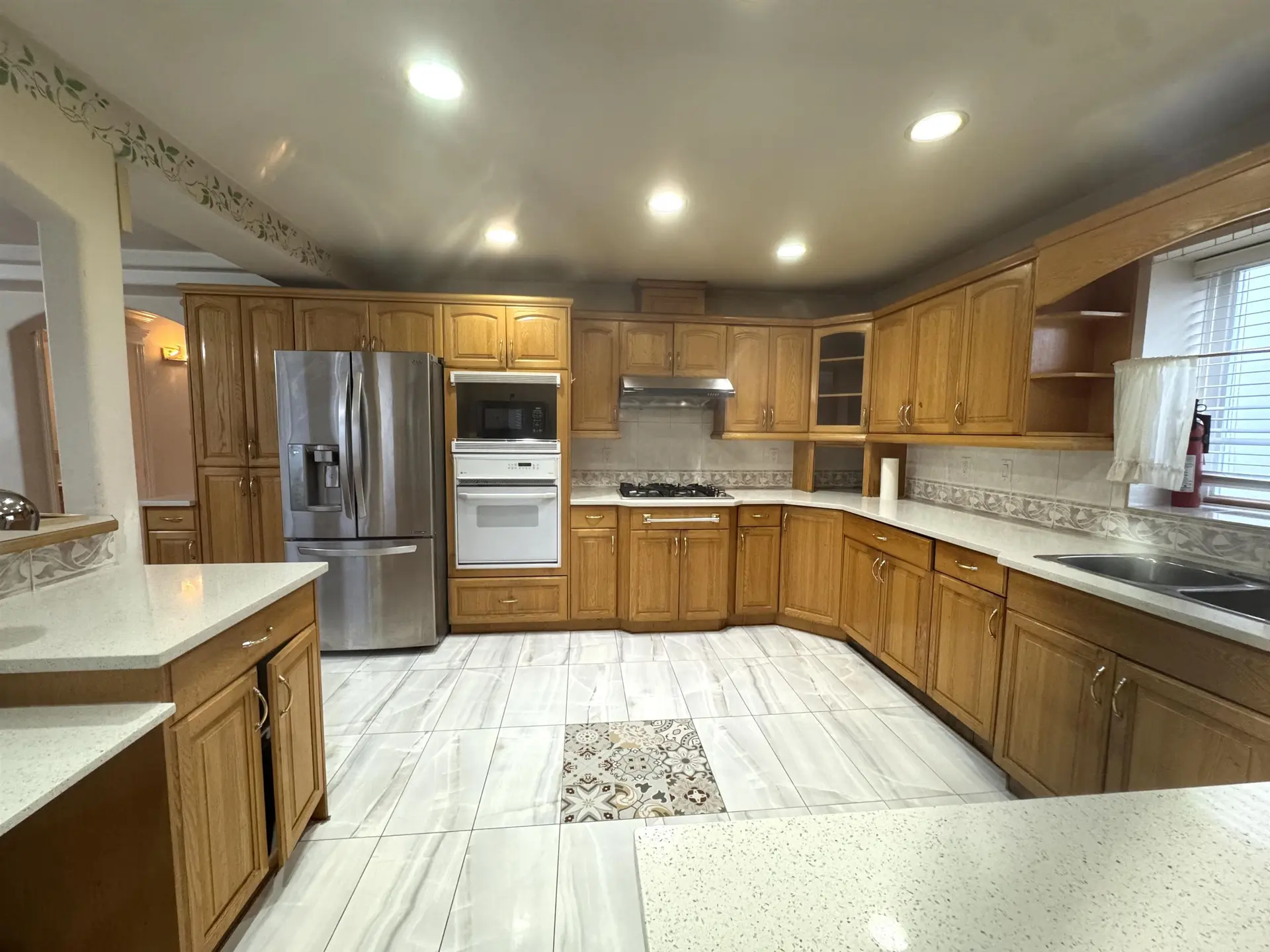 12655 67b Avenue - Image 4
