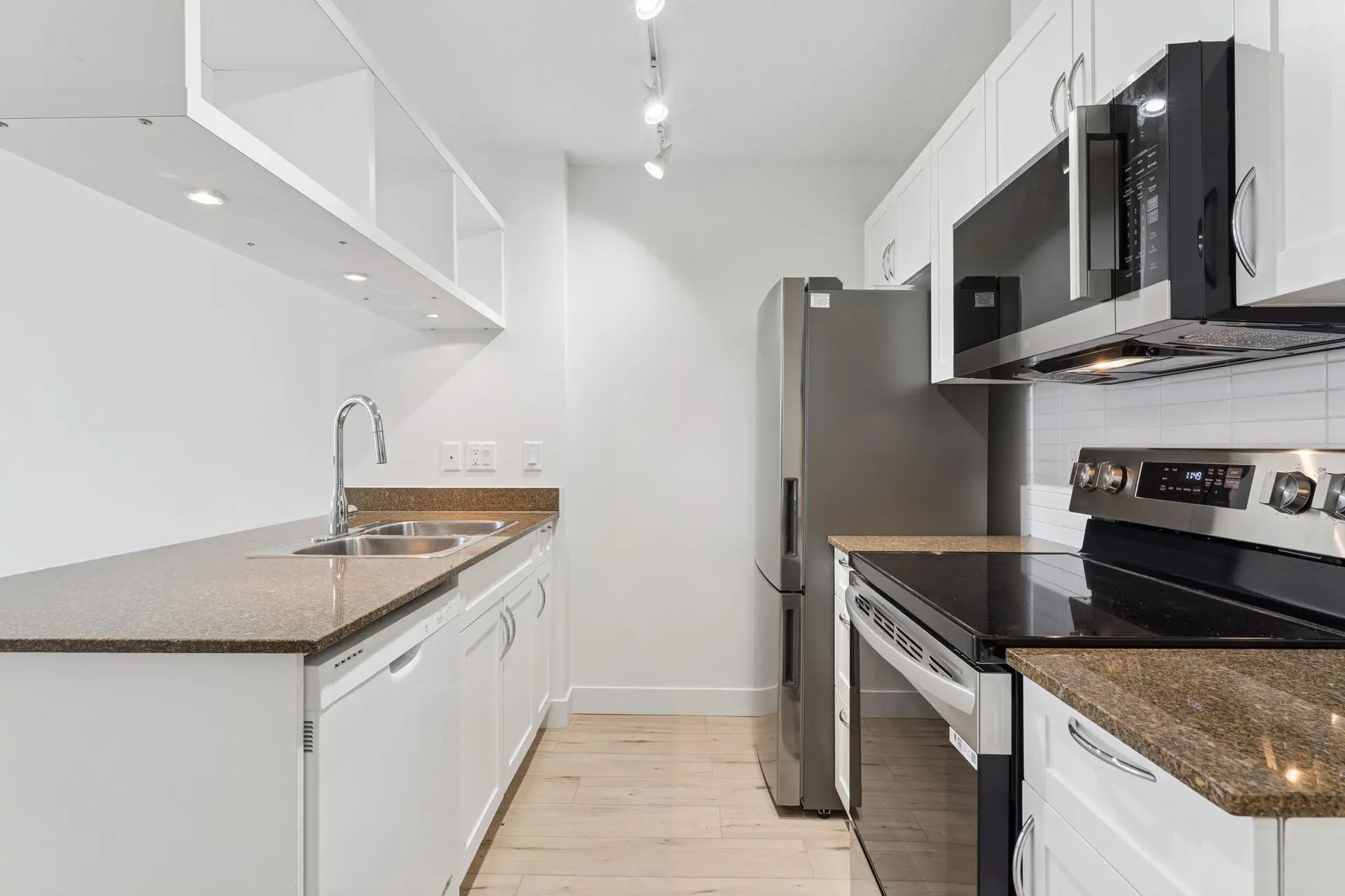 #1532 938 Smithe Street - Image 6