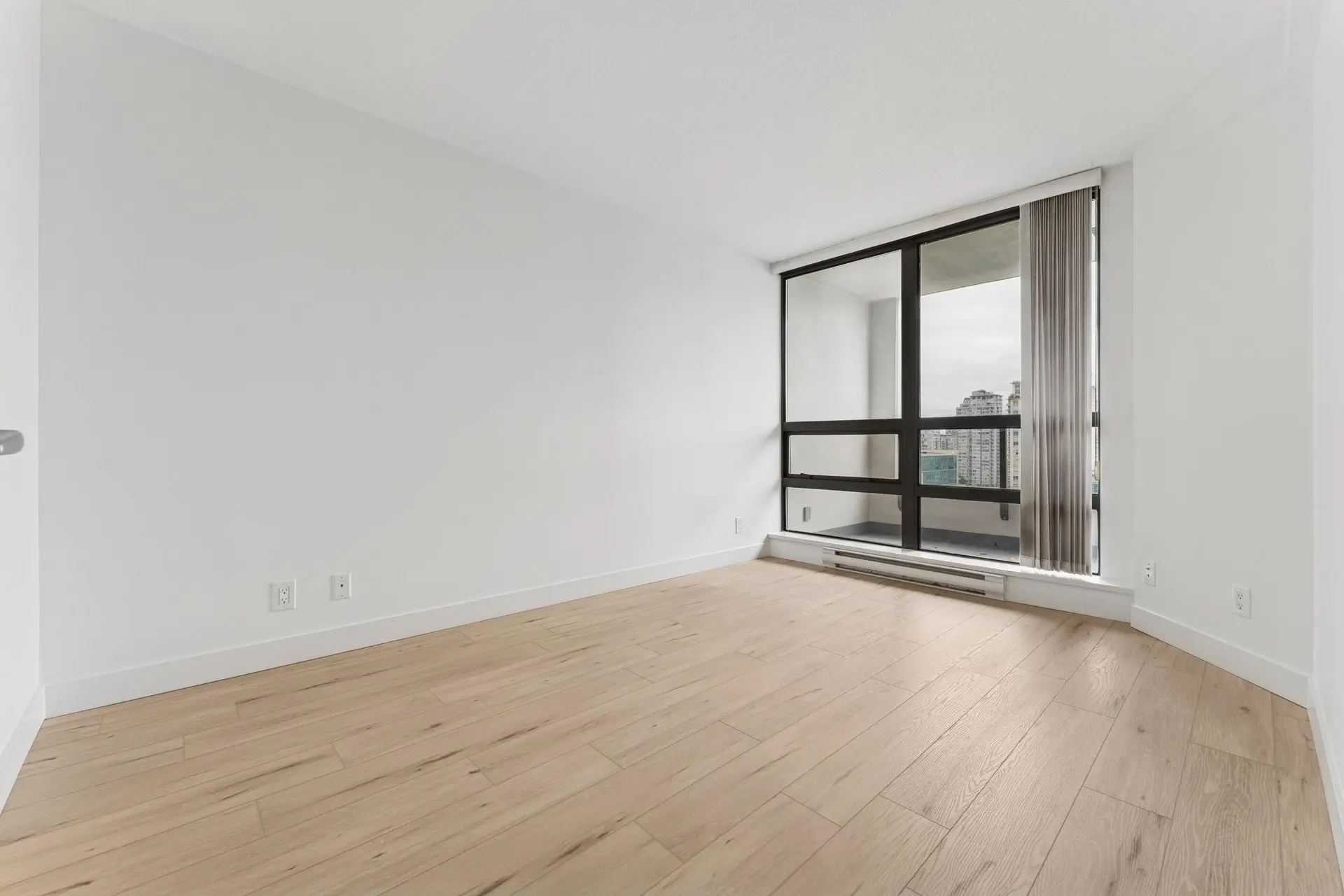 #1532 938 Smithe Street - Image 9