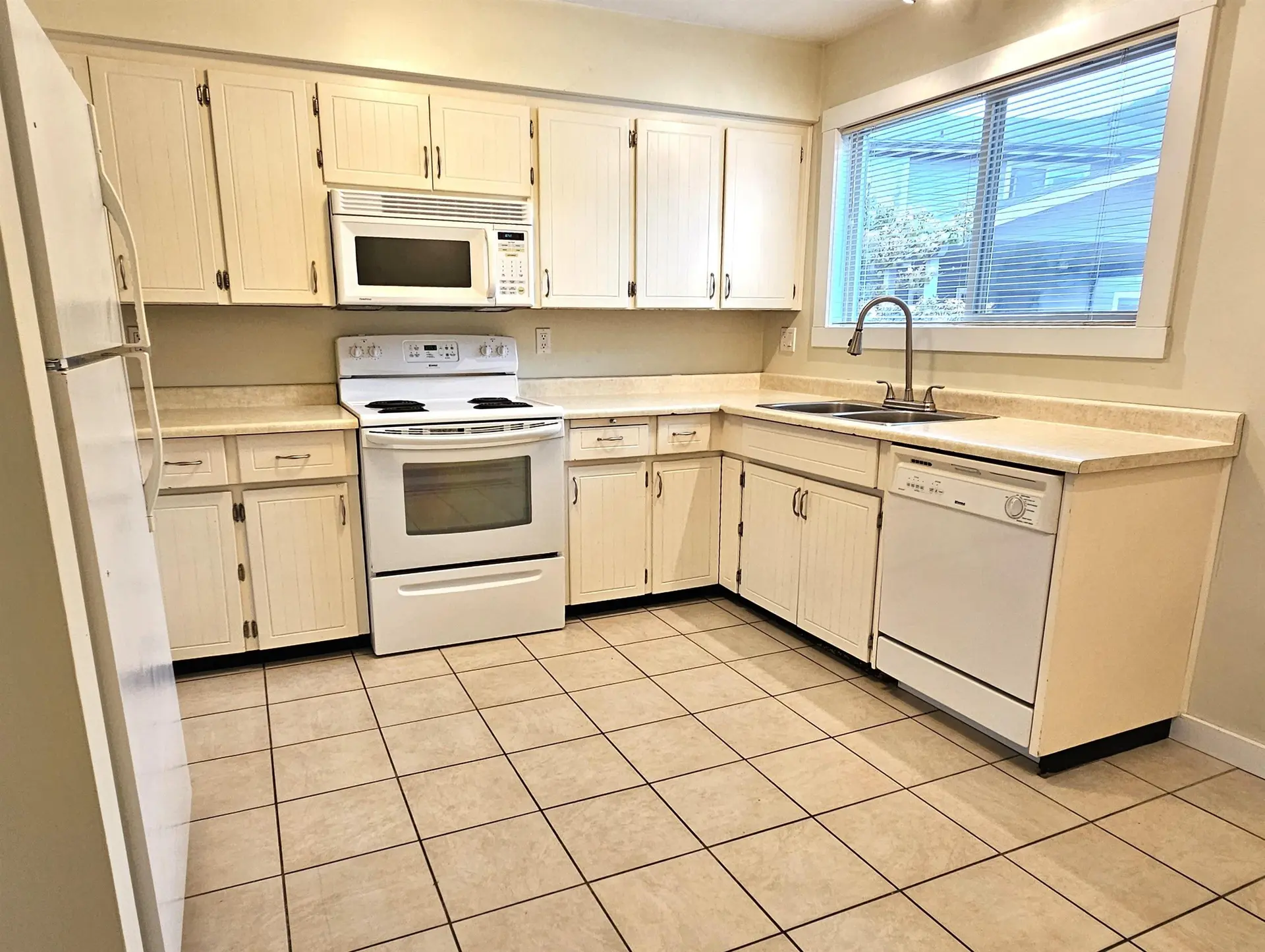 #33 41450 Government Road - Image 6