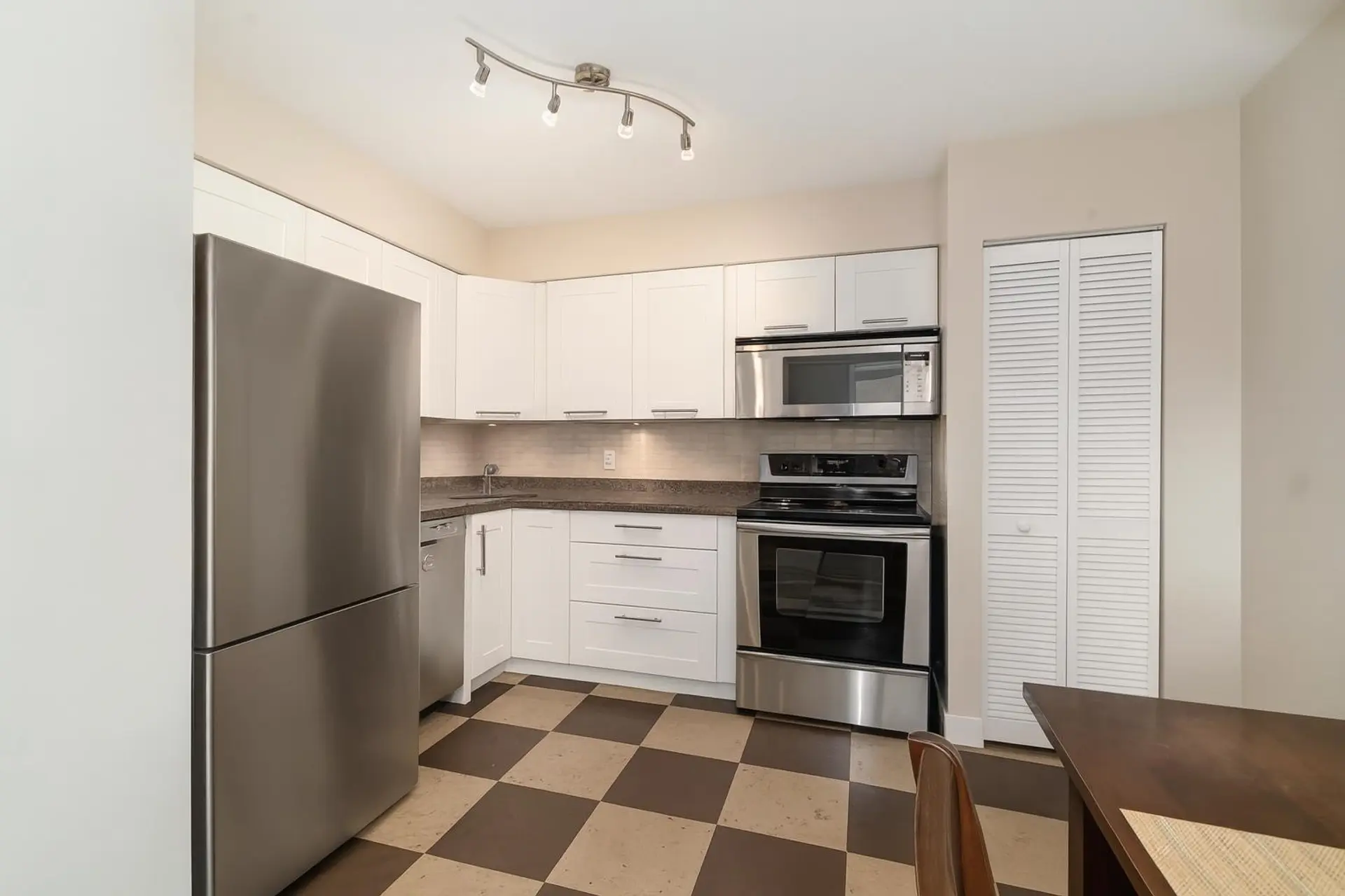#5 314 Highland Way - Image 3
