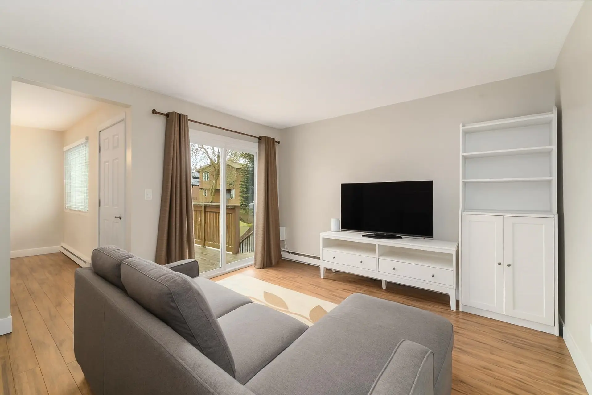 #5 314 Highland Way - Image 1