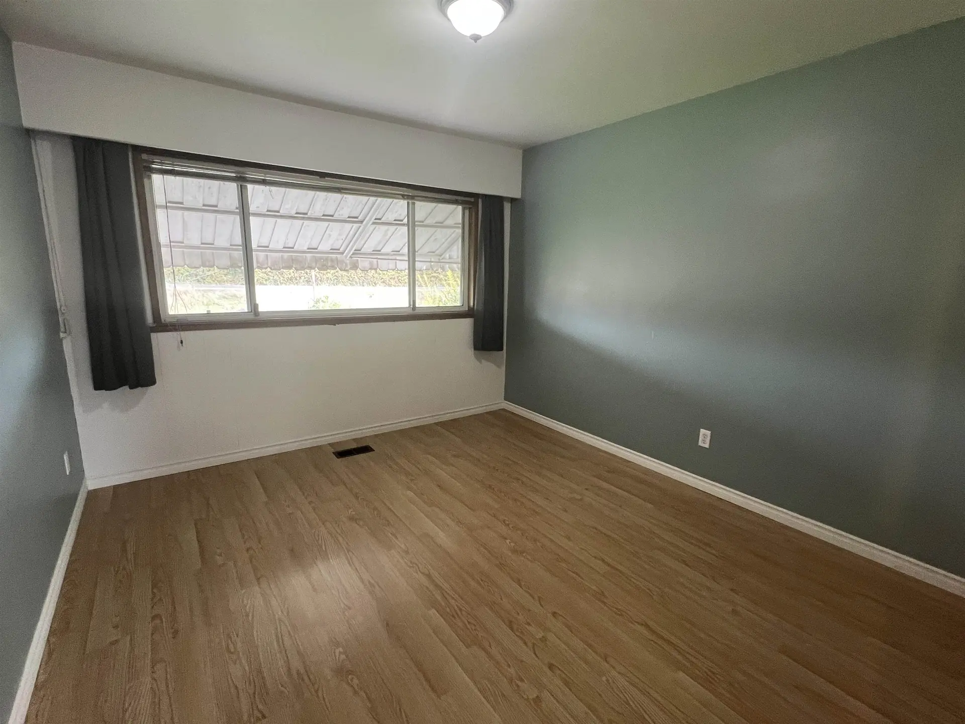 217 Pembina Street - Image 6