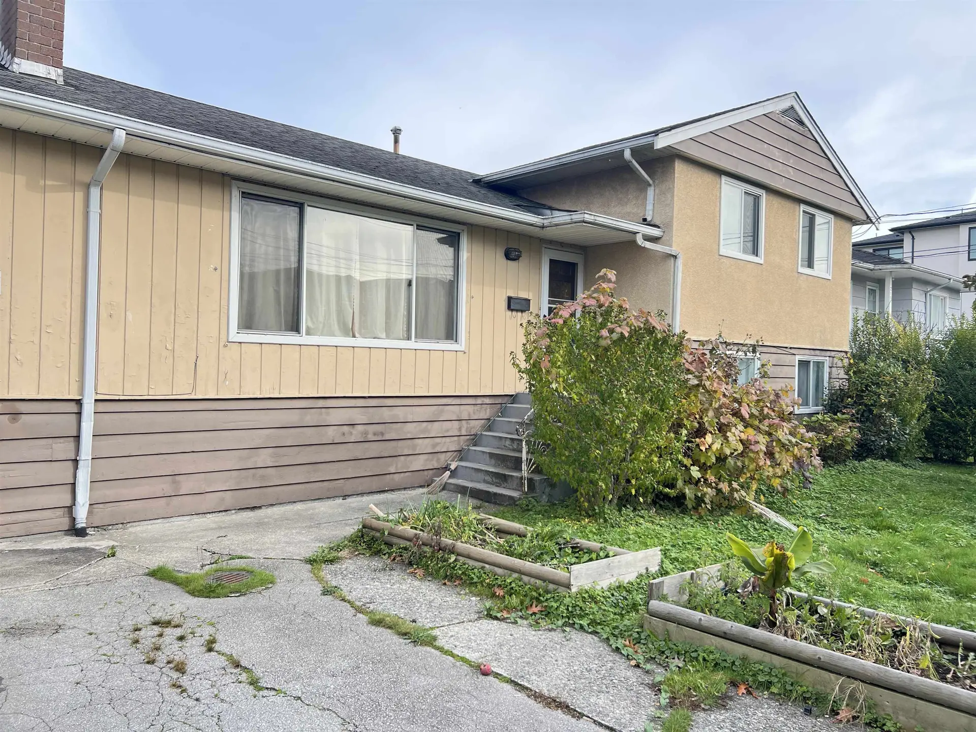 217 Pembina Street - Image 1