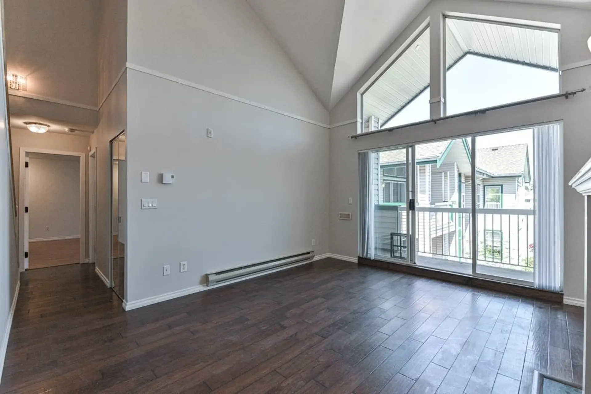 Property at #320 13911 70 AVENUE, Surrey, BC