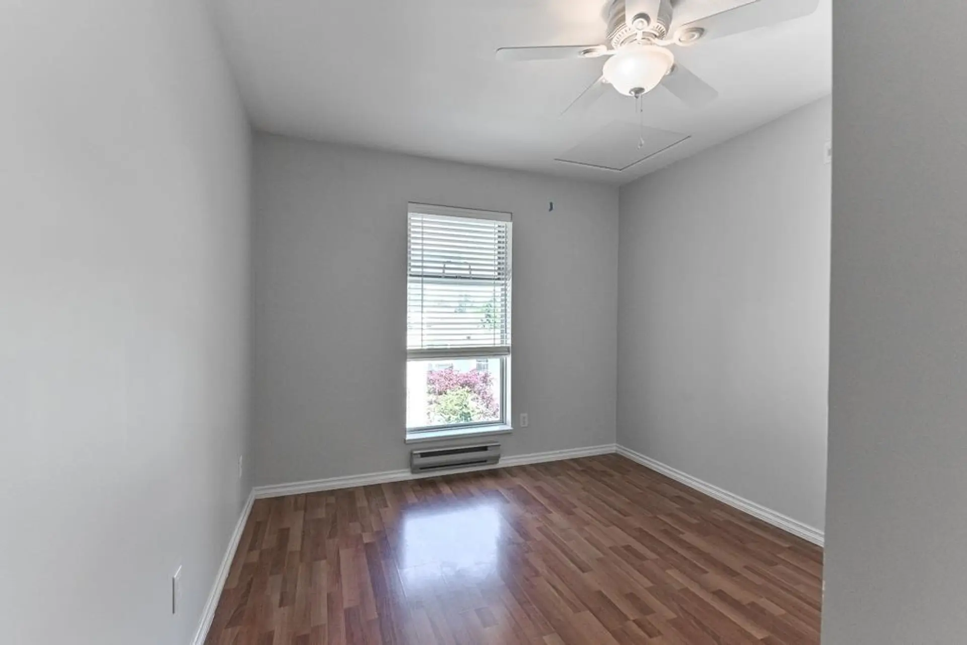 Property at #320 13911 70 AVENUE, Surrey, BC