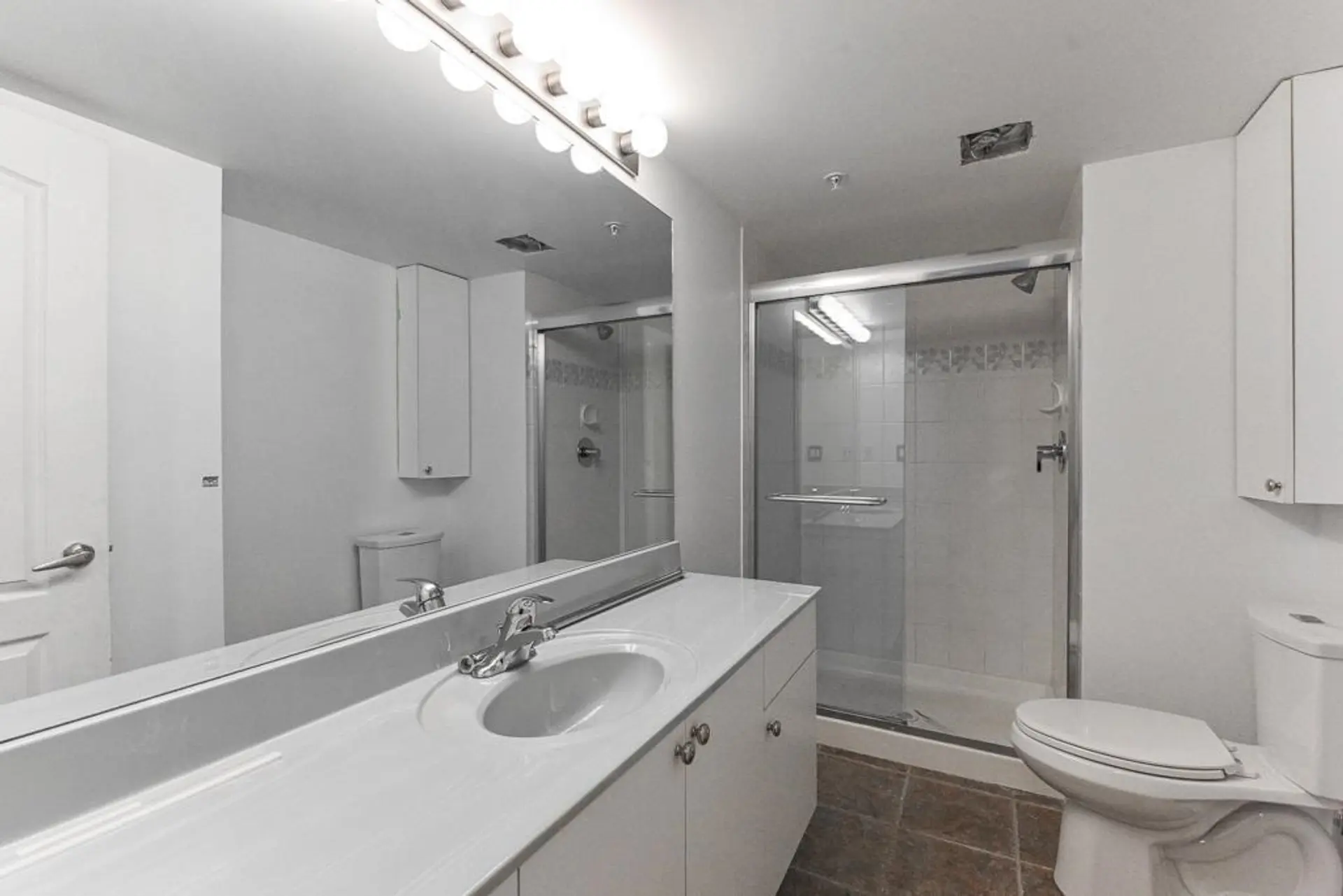 Property at #320 13911 70 AVENUE, Surrey, BC