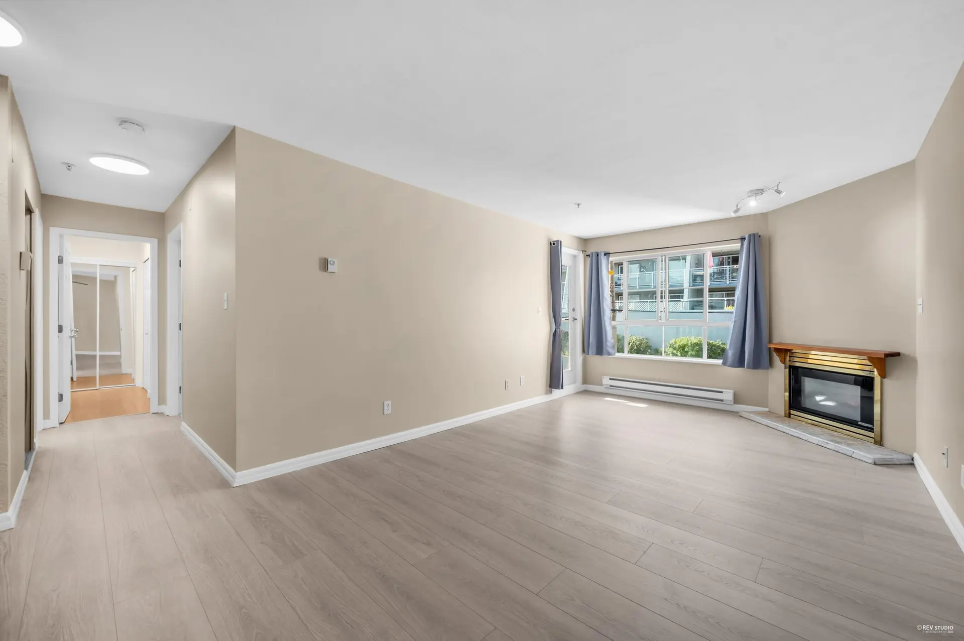 #411 525 Agnes Street - Image 3