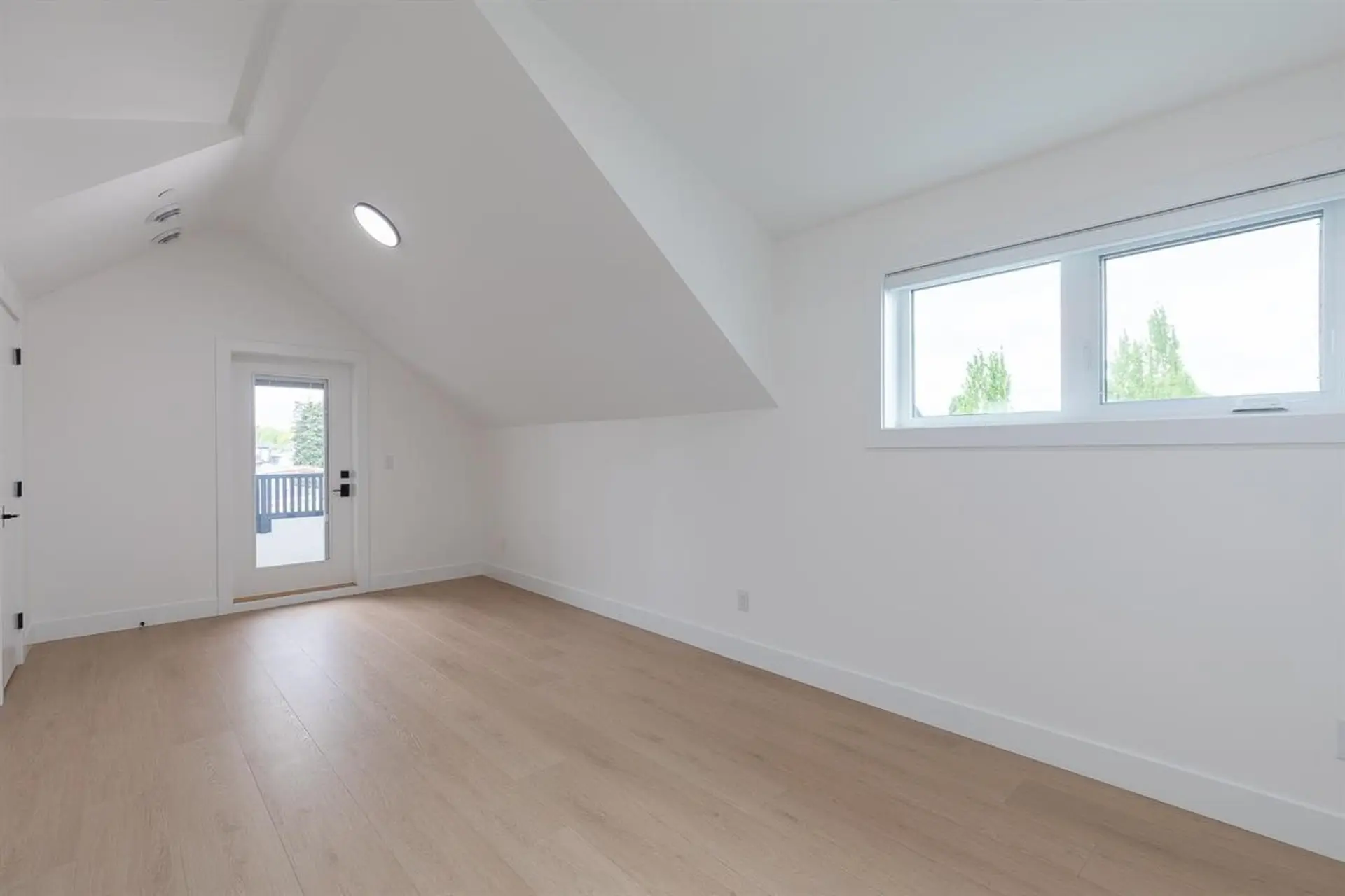 #2 6964 Inverness Street - Image 13