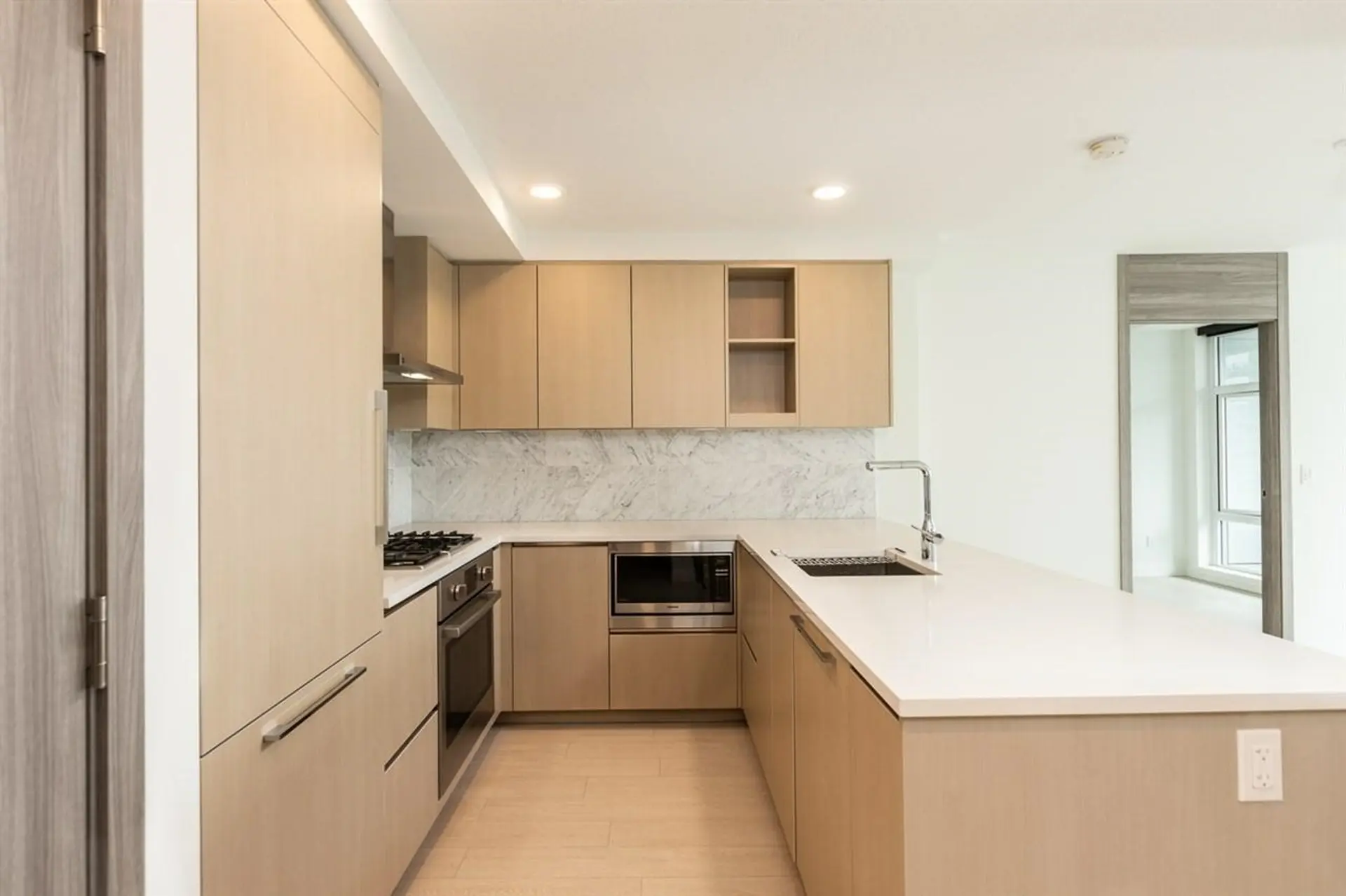 Property at #1101 8800 HAZELBRIDGE WAY, Richmond, BC