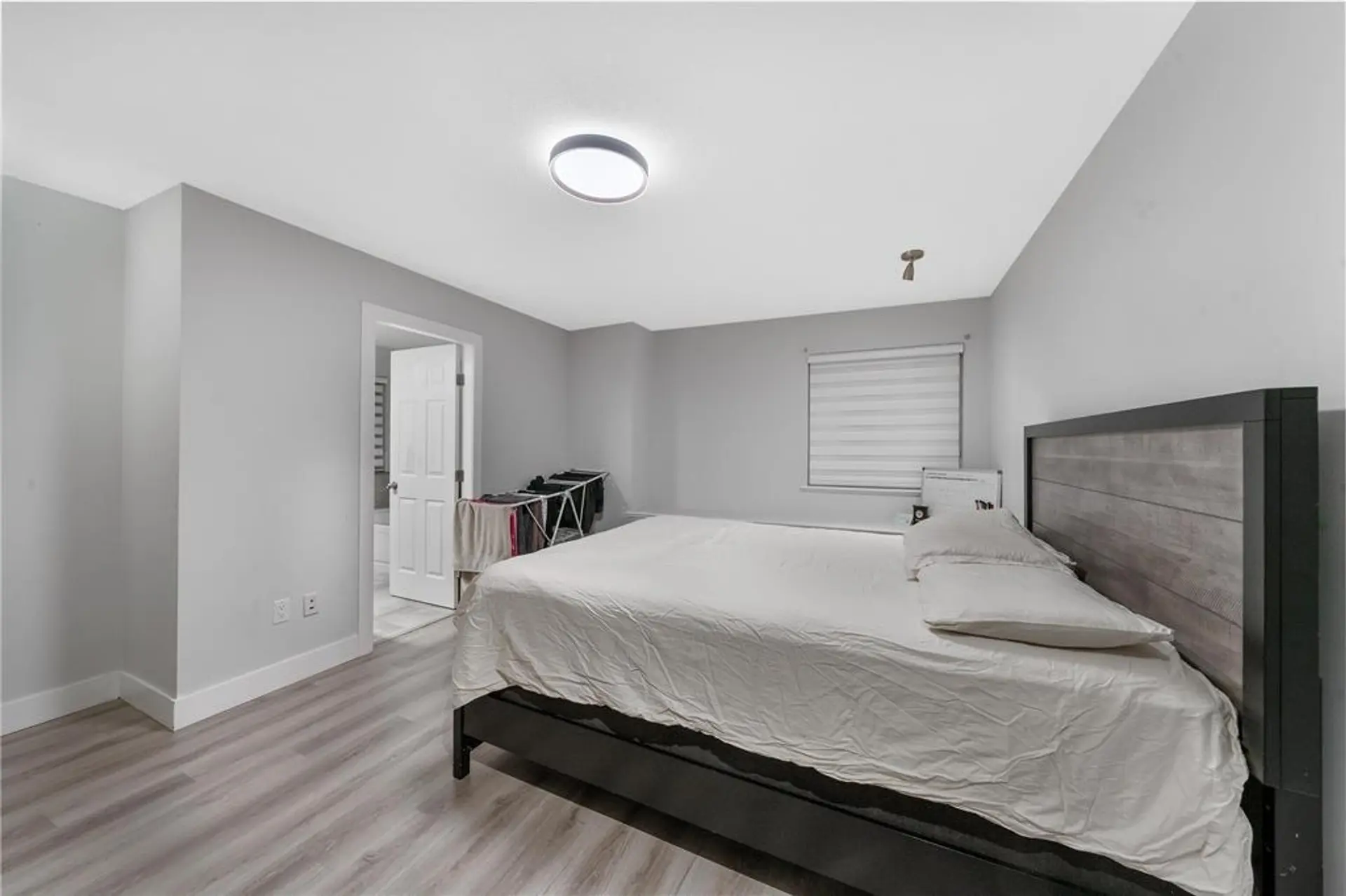 19461 62 Avenue - Image 7