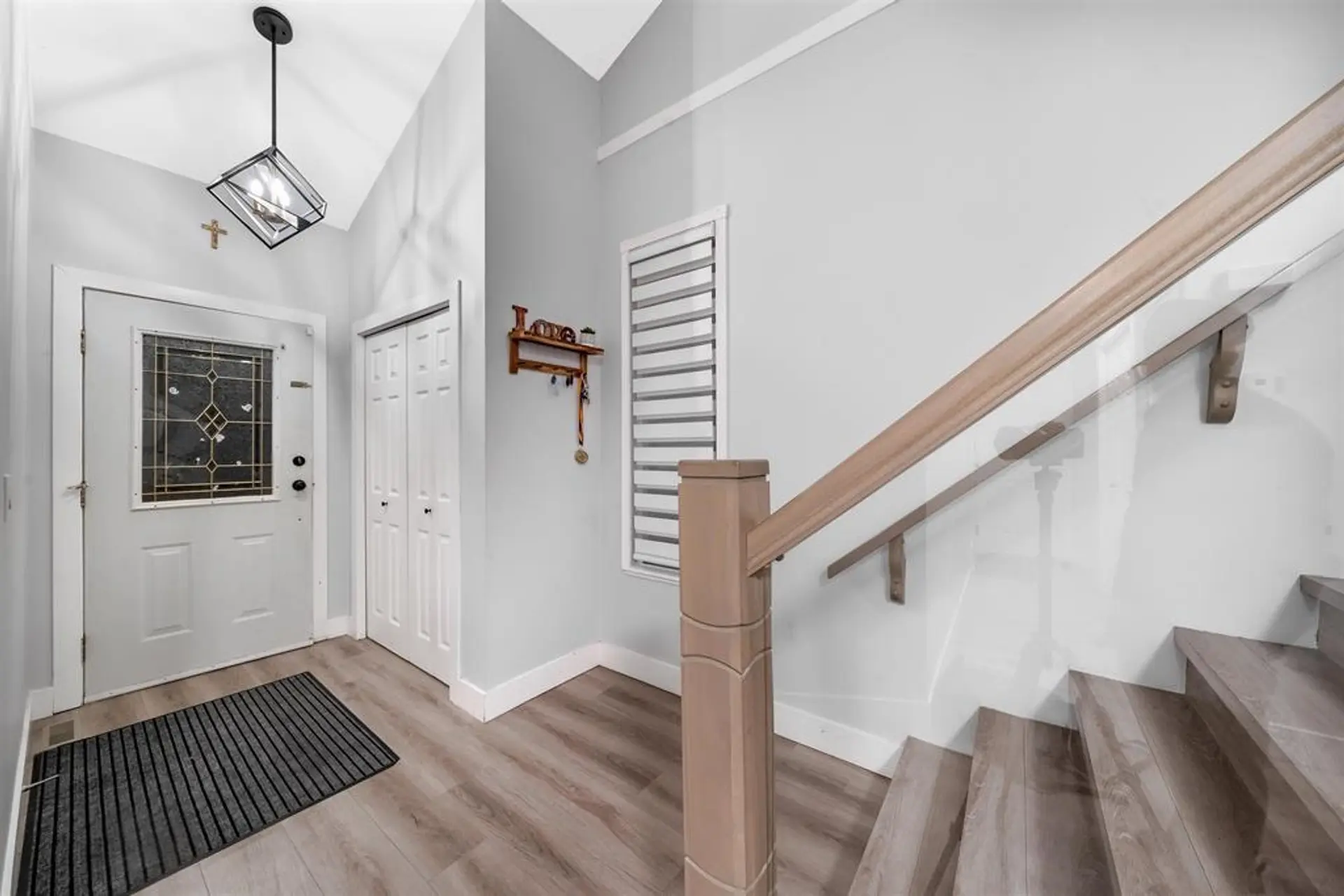 19461 62 Avenue - Image 11