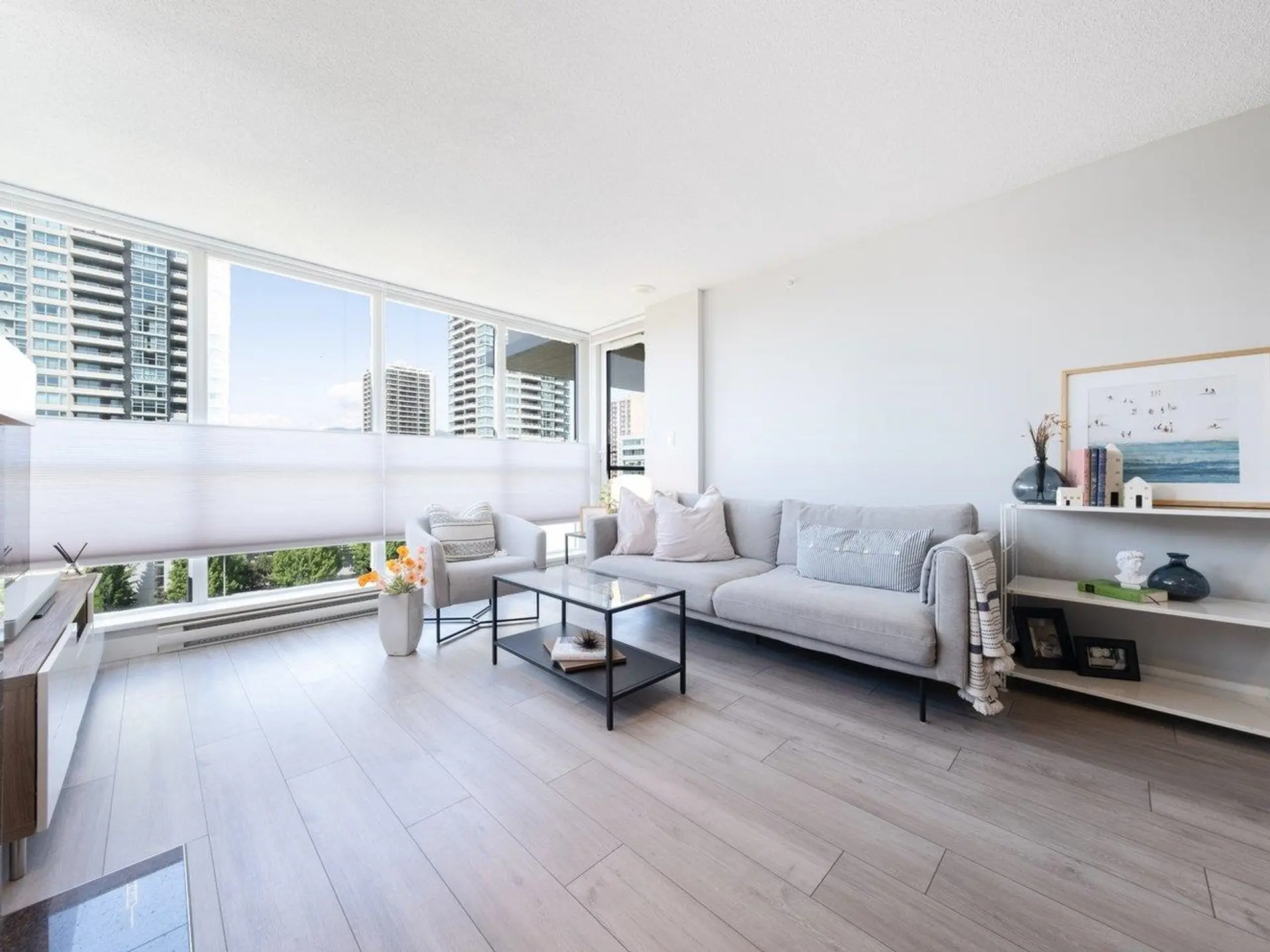 #1005 2088 Madison Avenue - Image 4