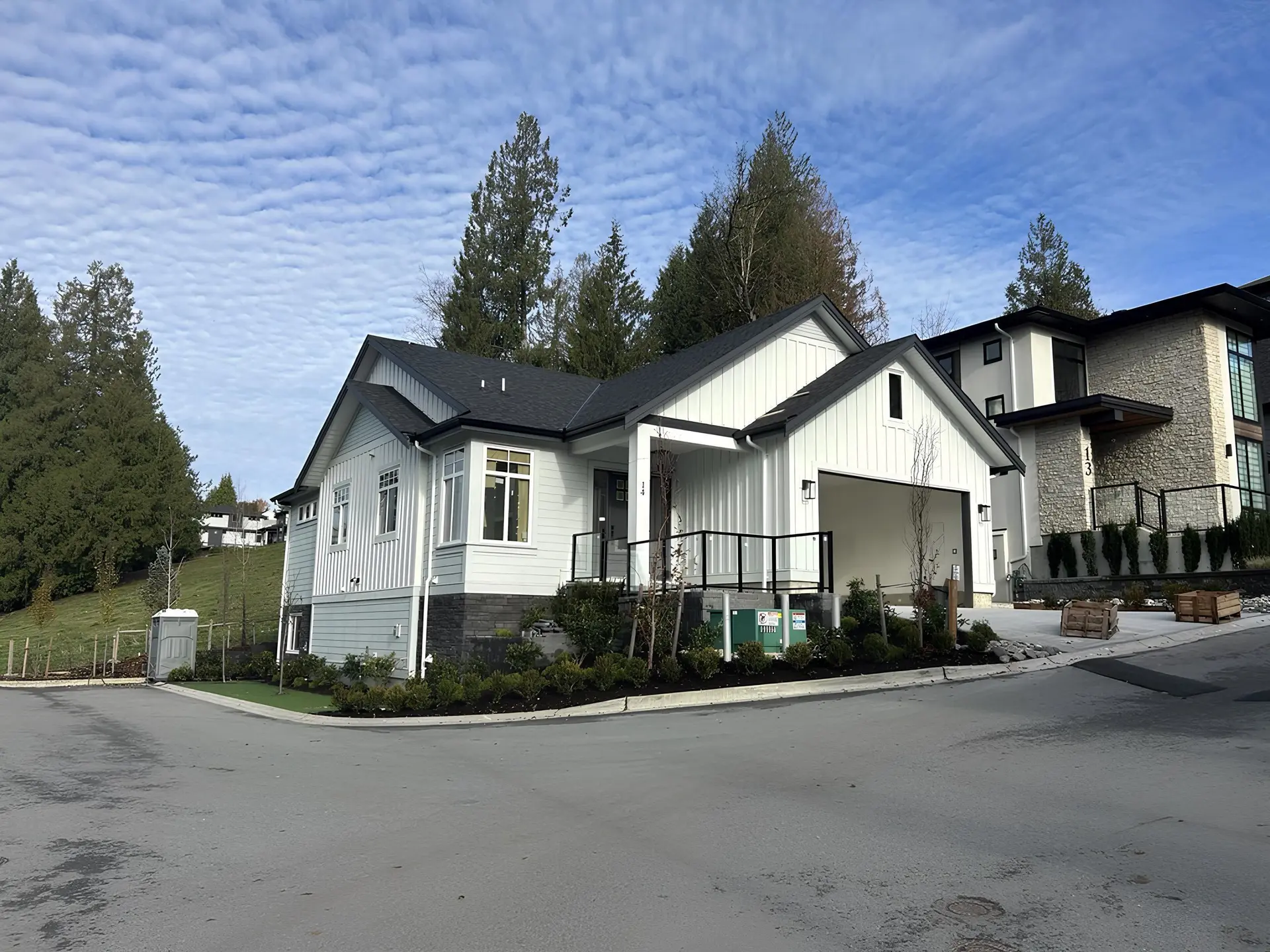 #14 4217 Old Clayburn Road - Image 1