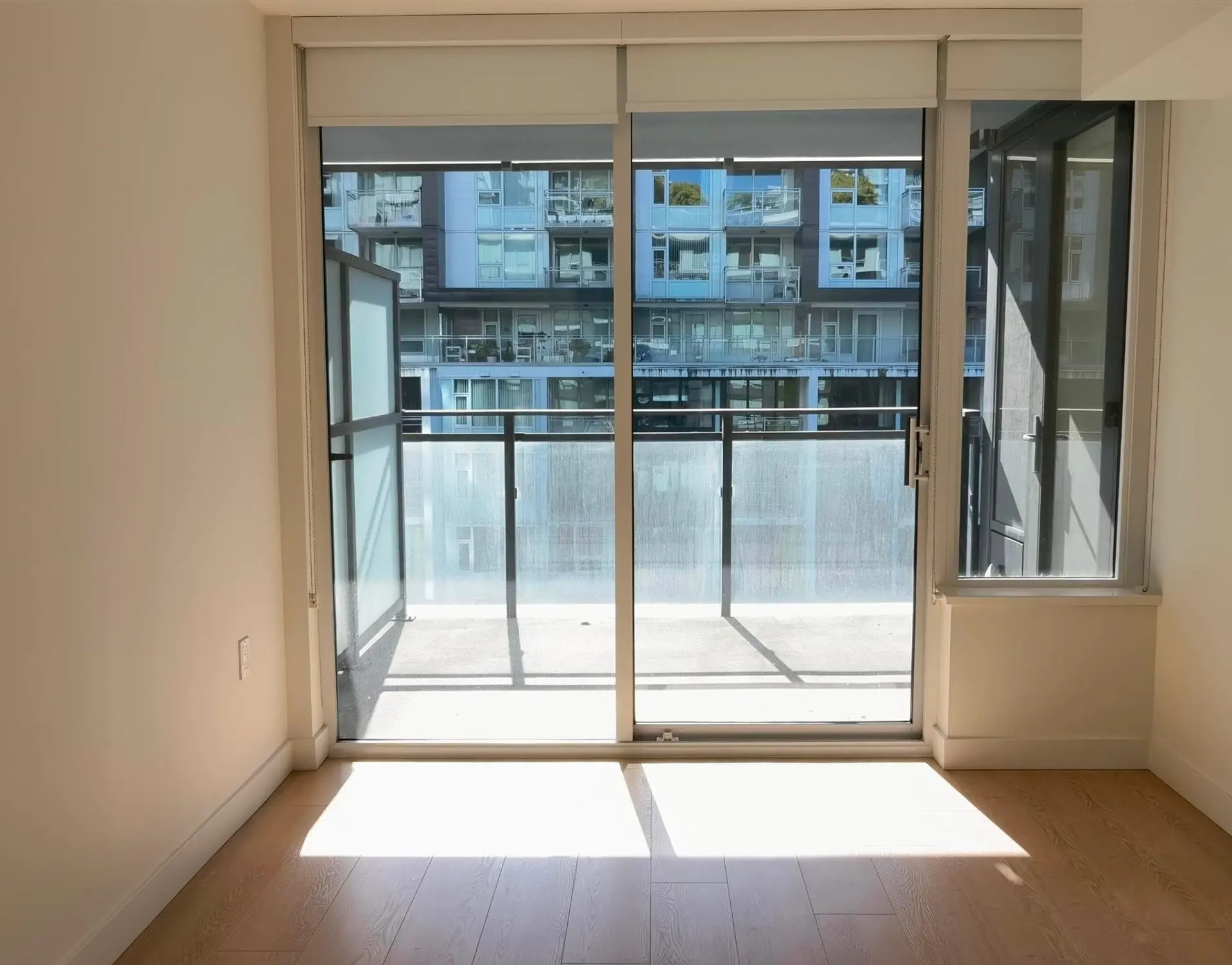 #609 8833 Hazelbridge Way - Image 7