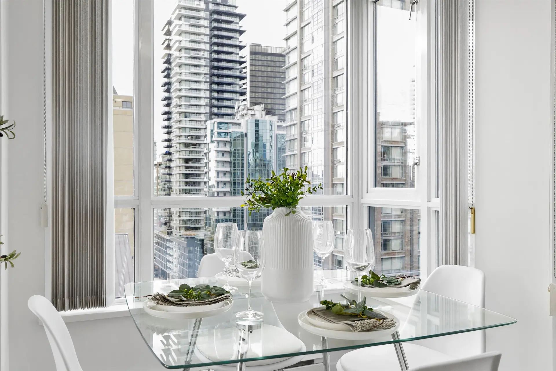 #1507 1212 Howe Street - Image 9