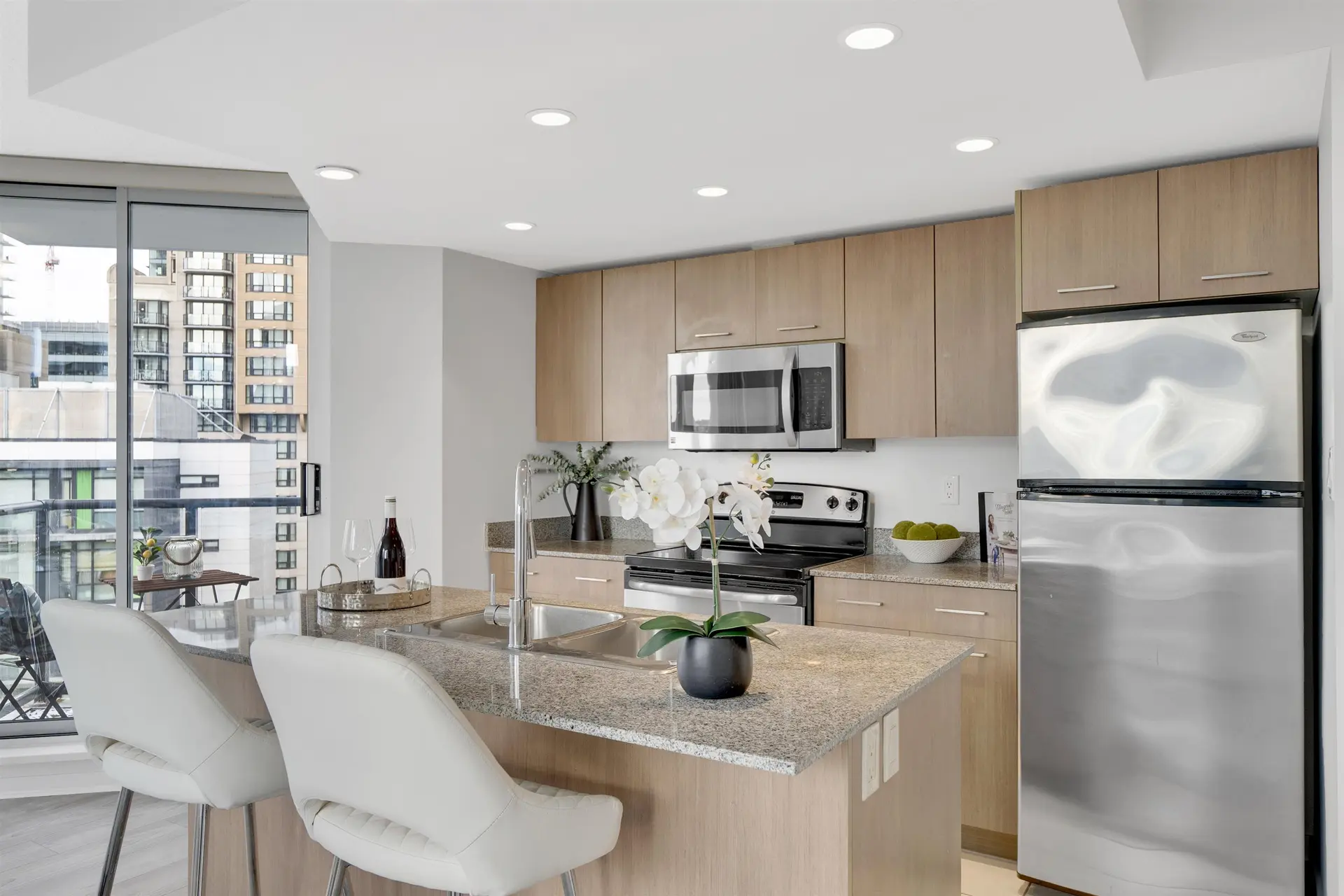 #1507 1212 Howe Street - Image 14