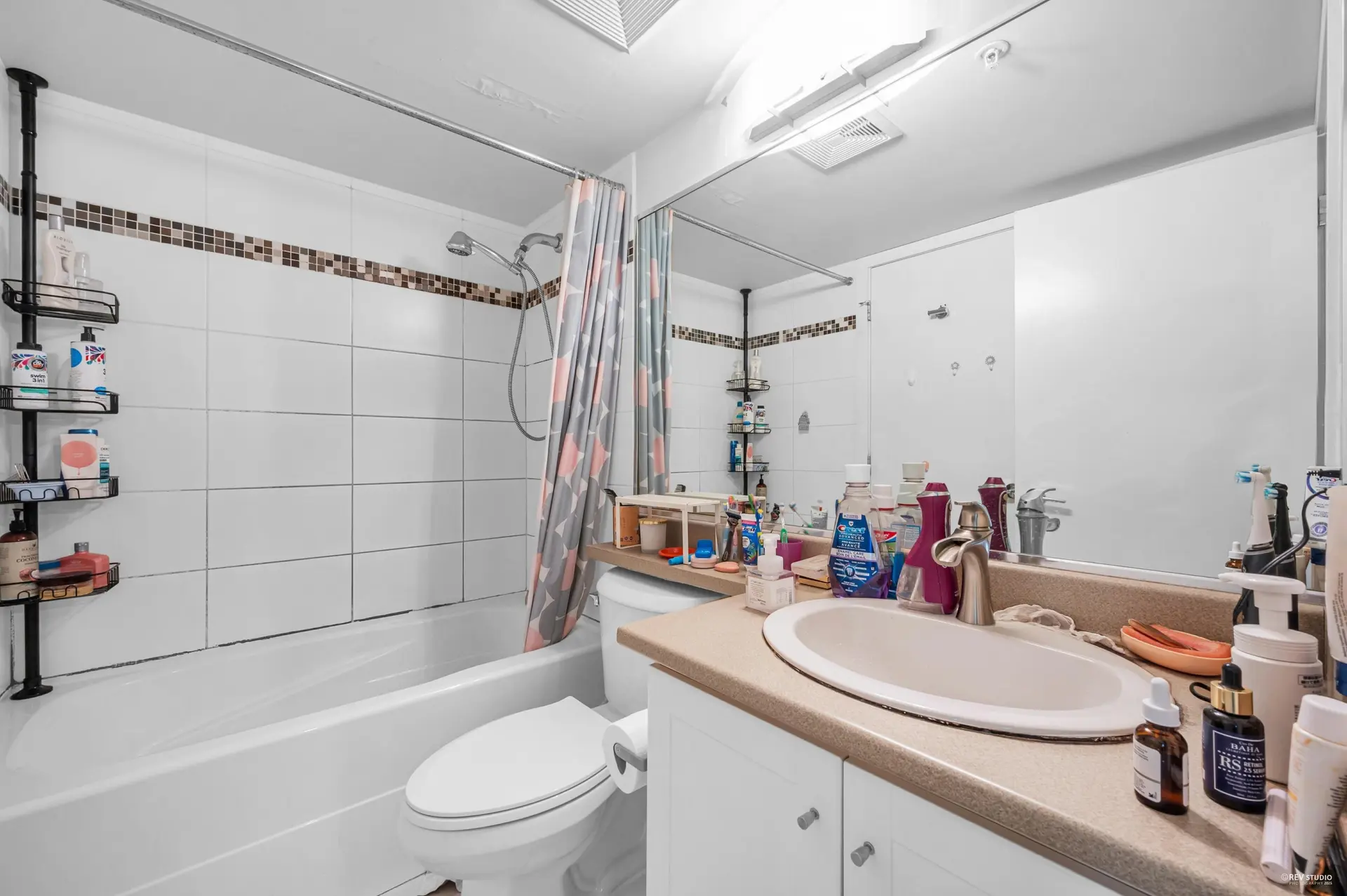 #304 833 Agnes Street - Image 13