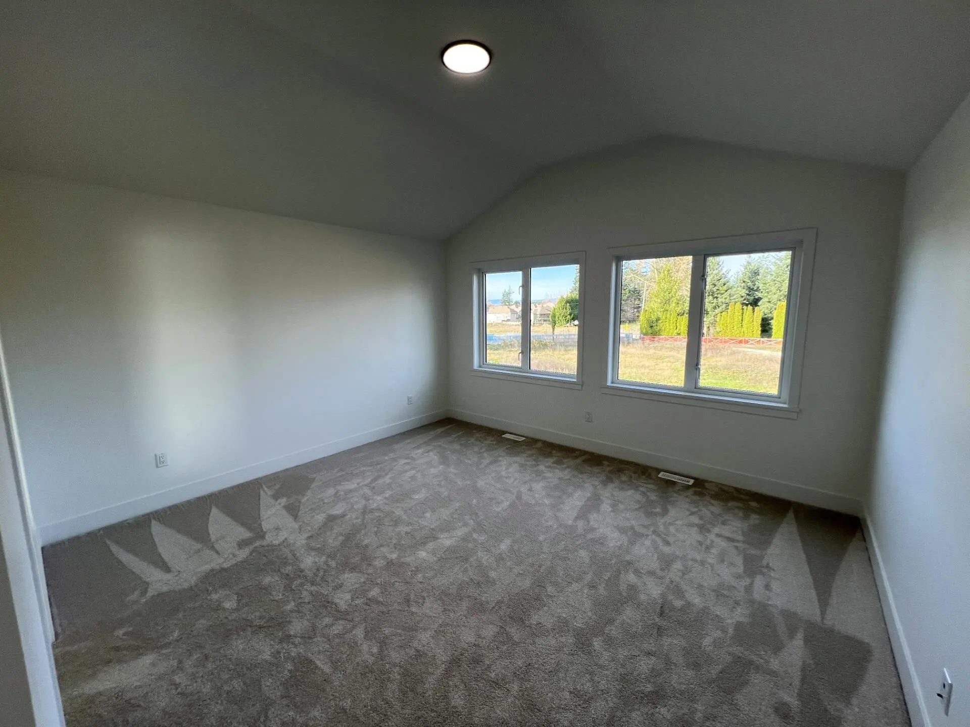 27745 Track Place - Image 9