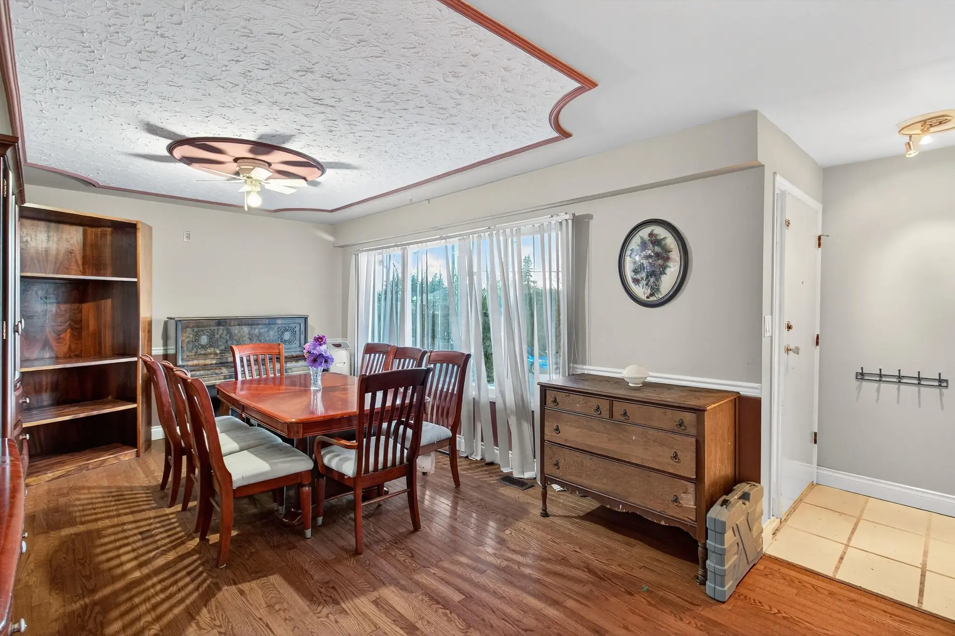 32046 Dormick Avenue - Image 3