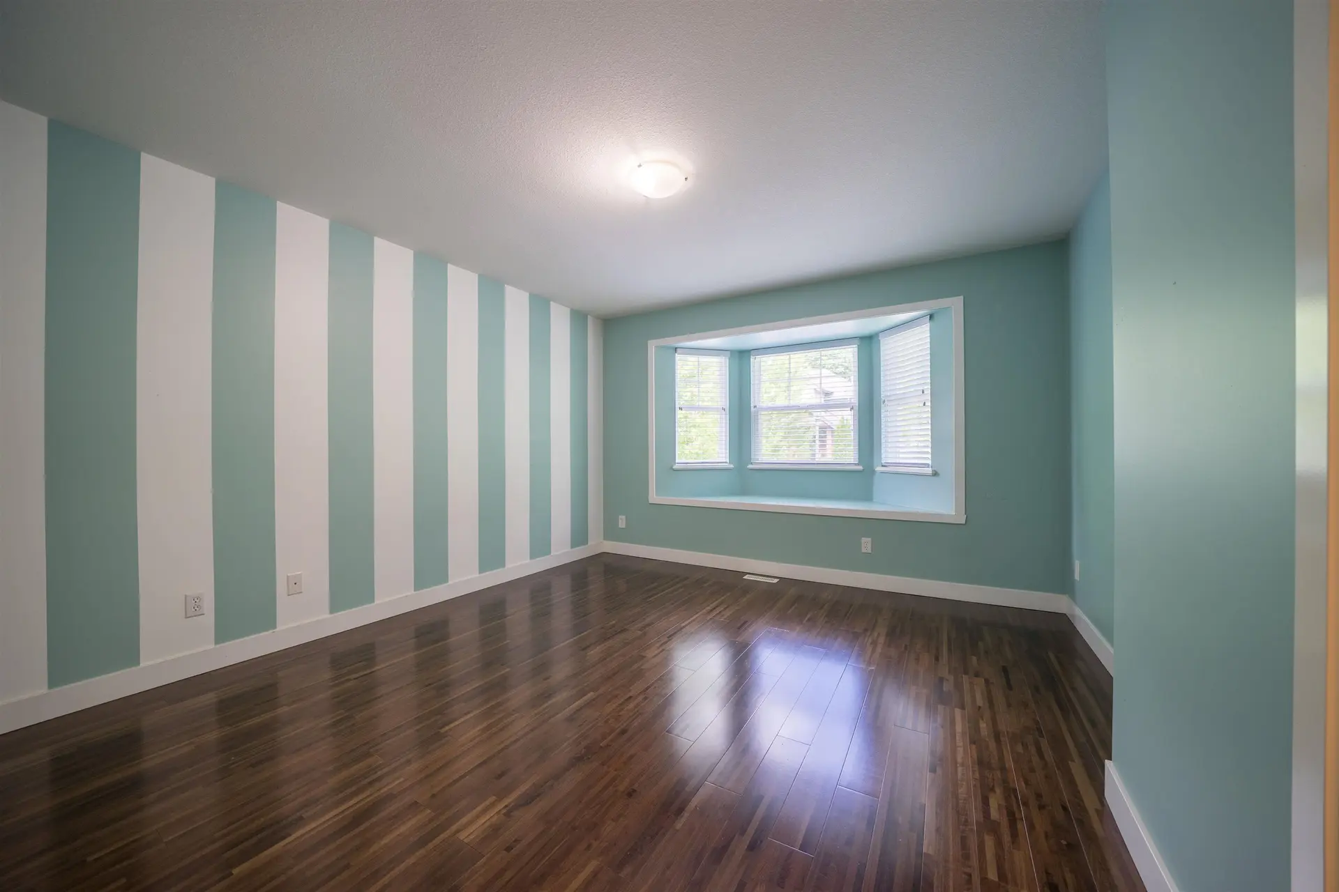 112 Maple Drive - Image 14