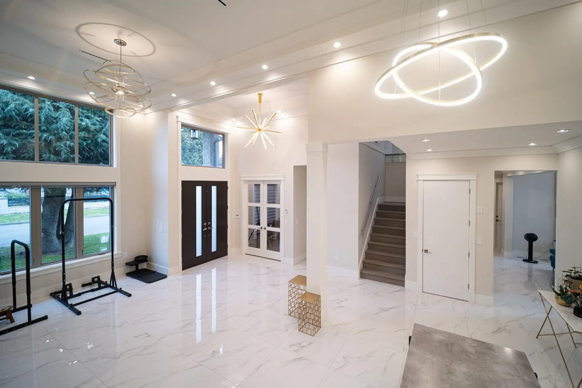 7860 Thormanby Crescent - Image 2