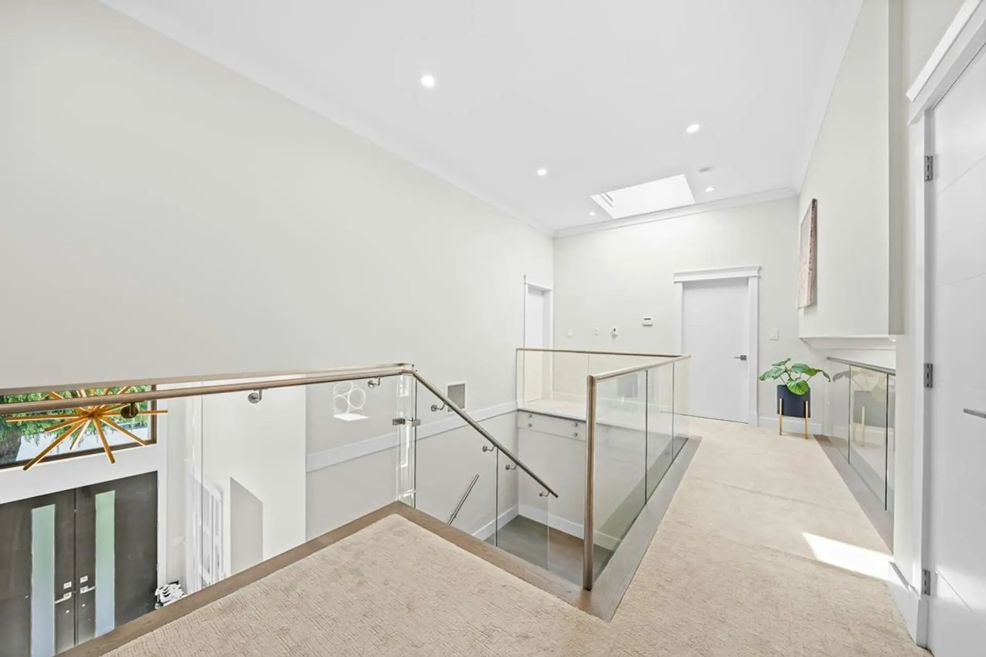 7860 Thormanby Crescent - Image 7