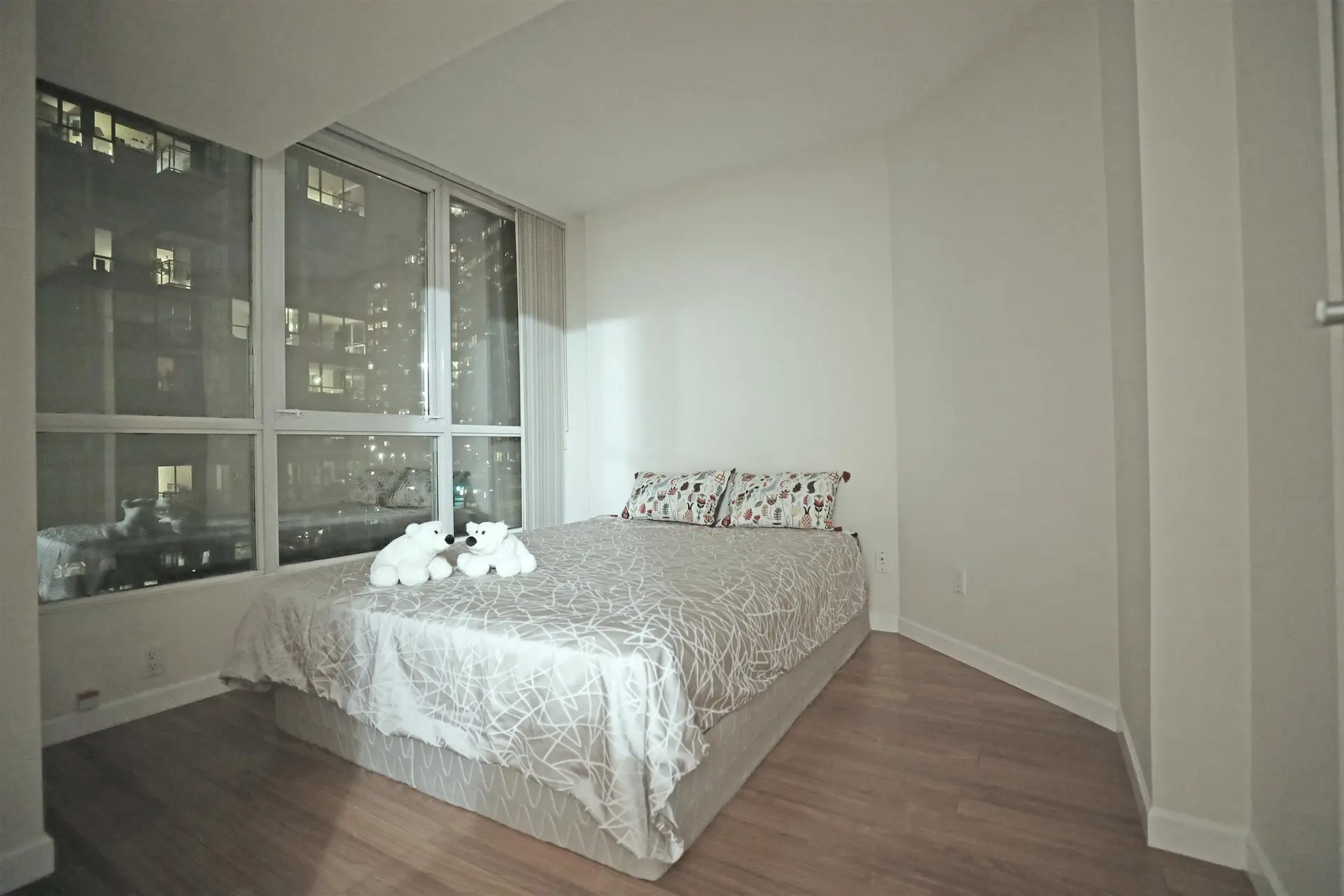 Property at #807 555 JERVIS STREET, Vancouver, BC