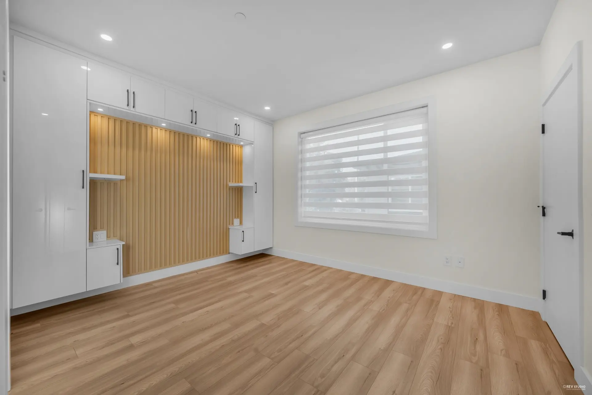 #1 2705 E 3rd Avenue - Image 5