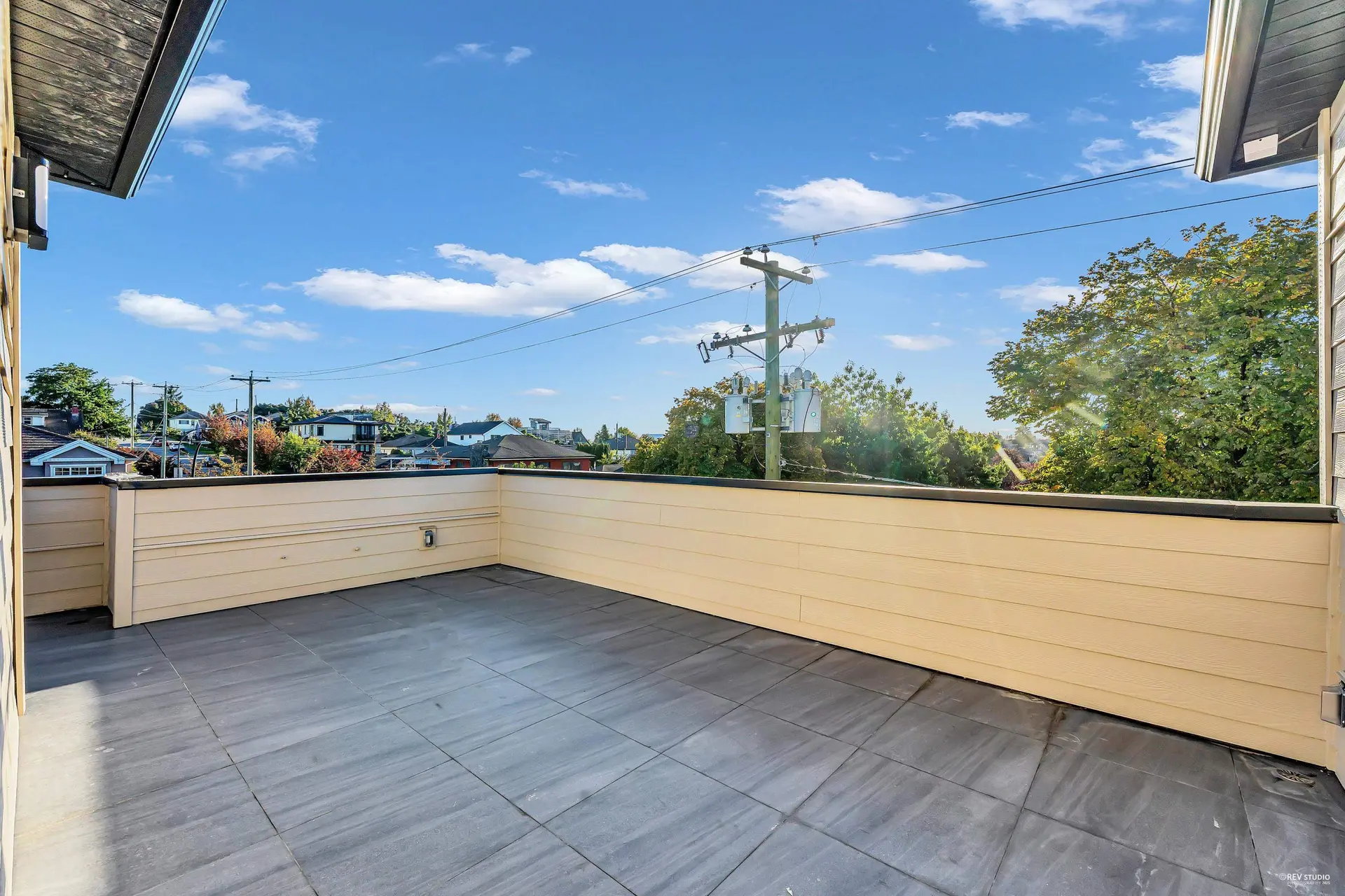 #1 2705 E 3rd Avenue - Image 9