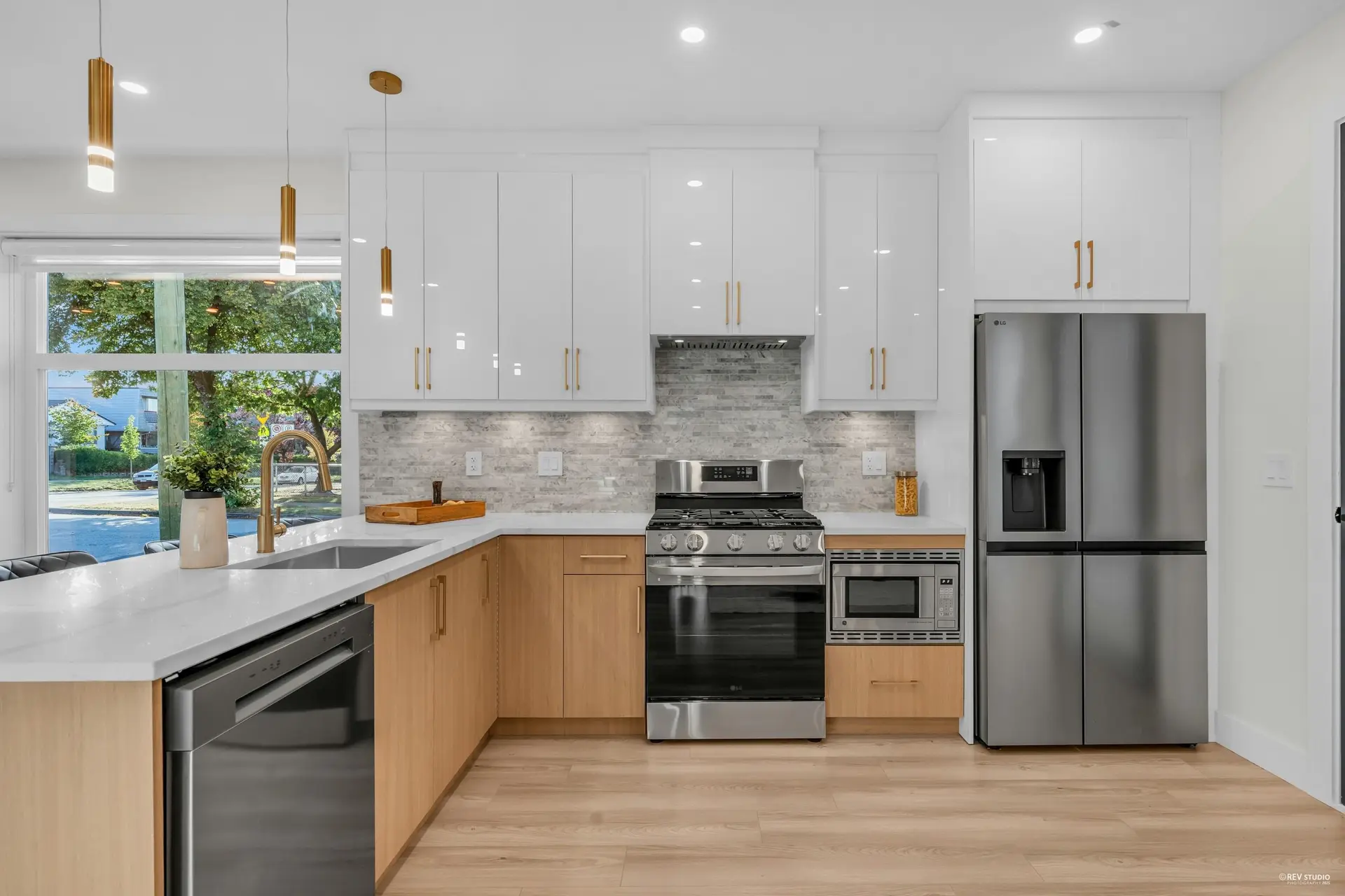 #1 2705 E 3rd Avenue - Image 4